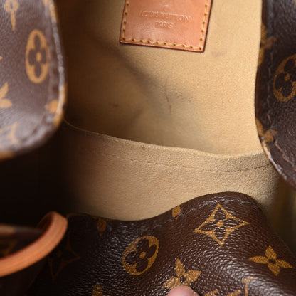 Louis Vuitton Monogram Artsy MM 9 of 12