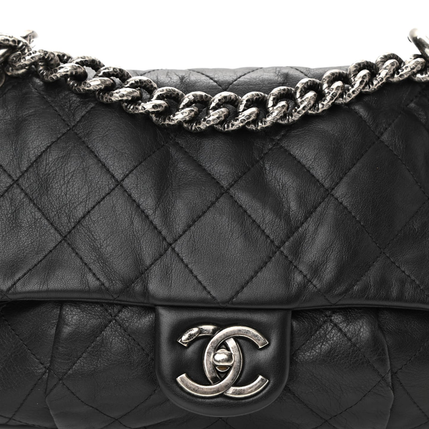 Calfskin Coco Pleats Messenger Flap Black