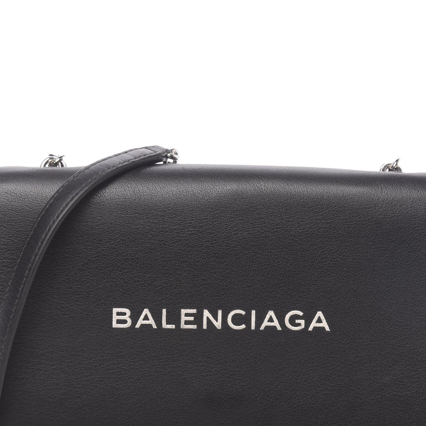 Pebbled Calfskin Everyday Chain Wallet Black