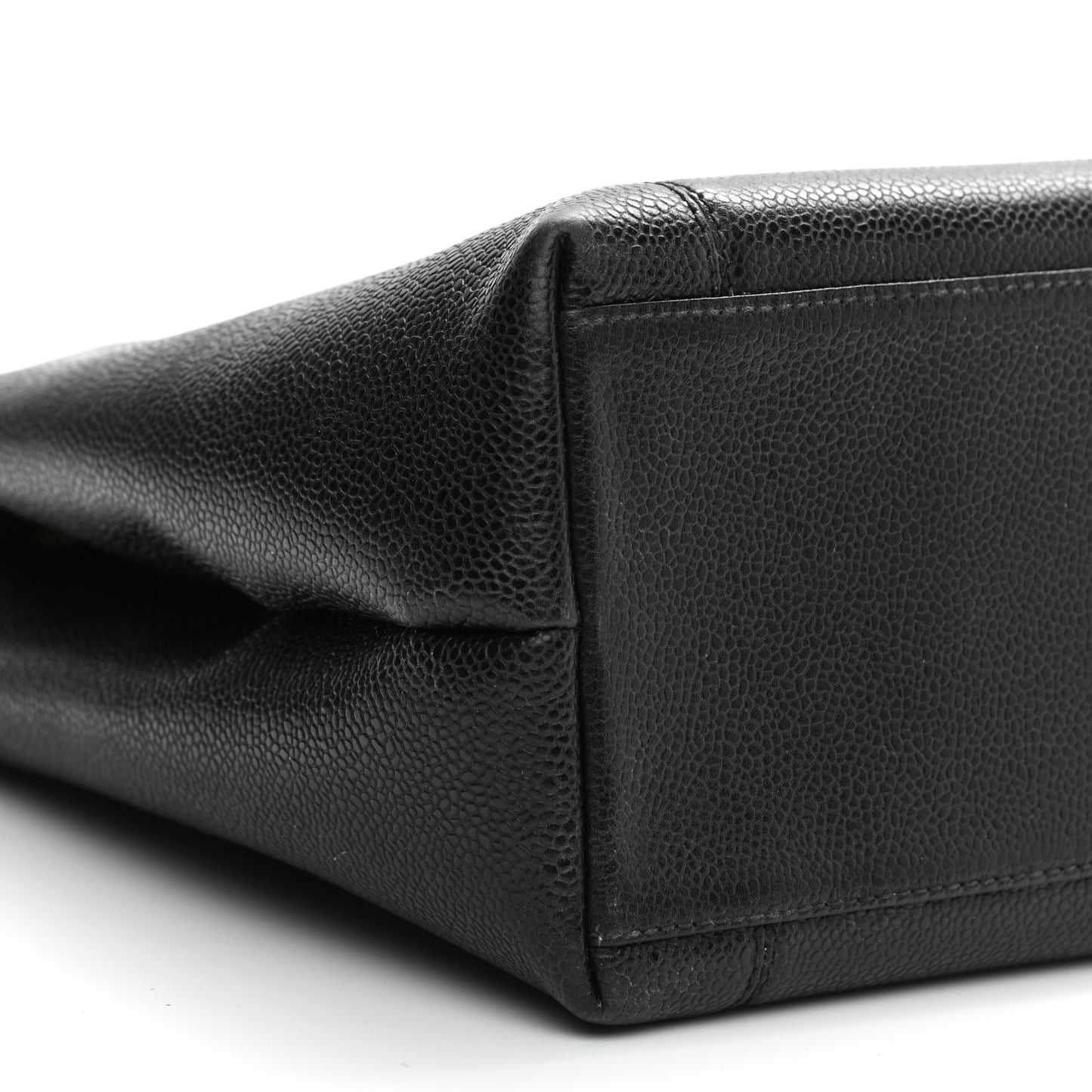 Caviar Shoulder Bag Black