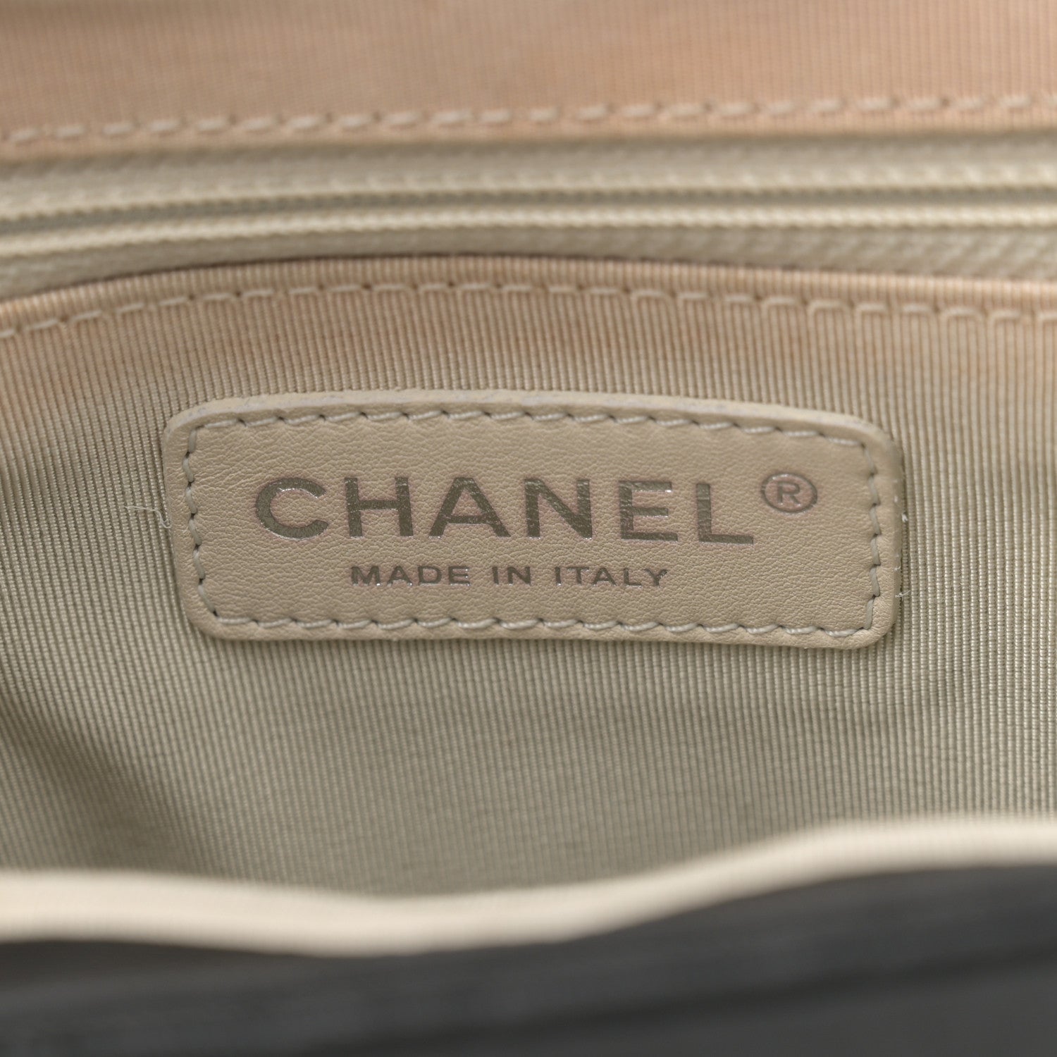 Chanel Washed Lambskin Quilted Medium Chain Around Messenger Black 6 of 11