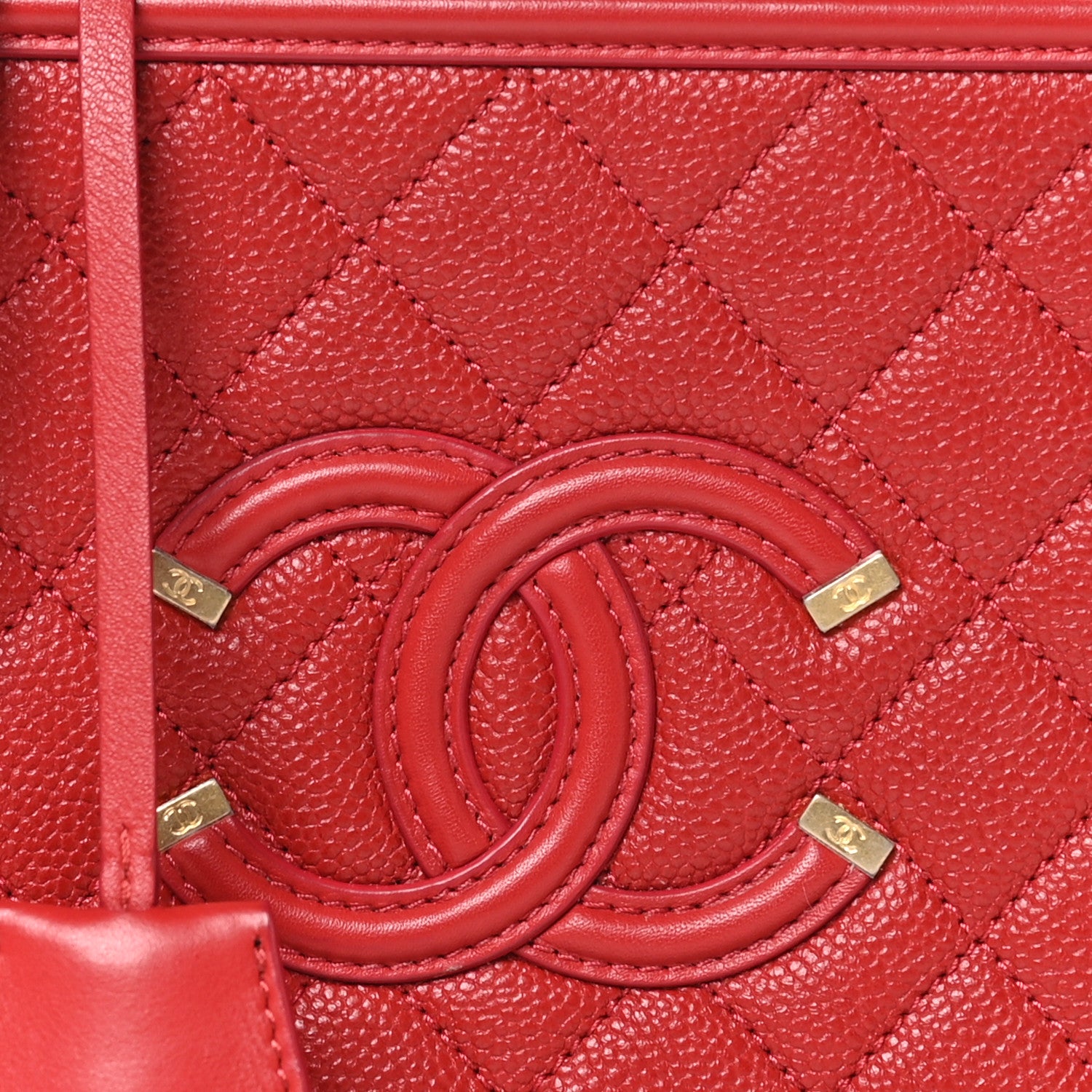 Chanel Caviar Quilted Medium CC Filigree Vanity Case Dark Red 8 of 11