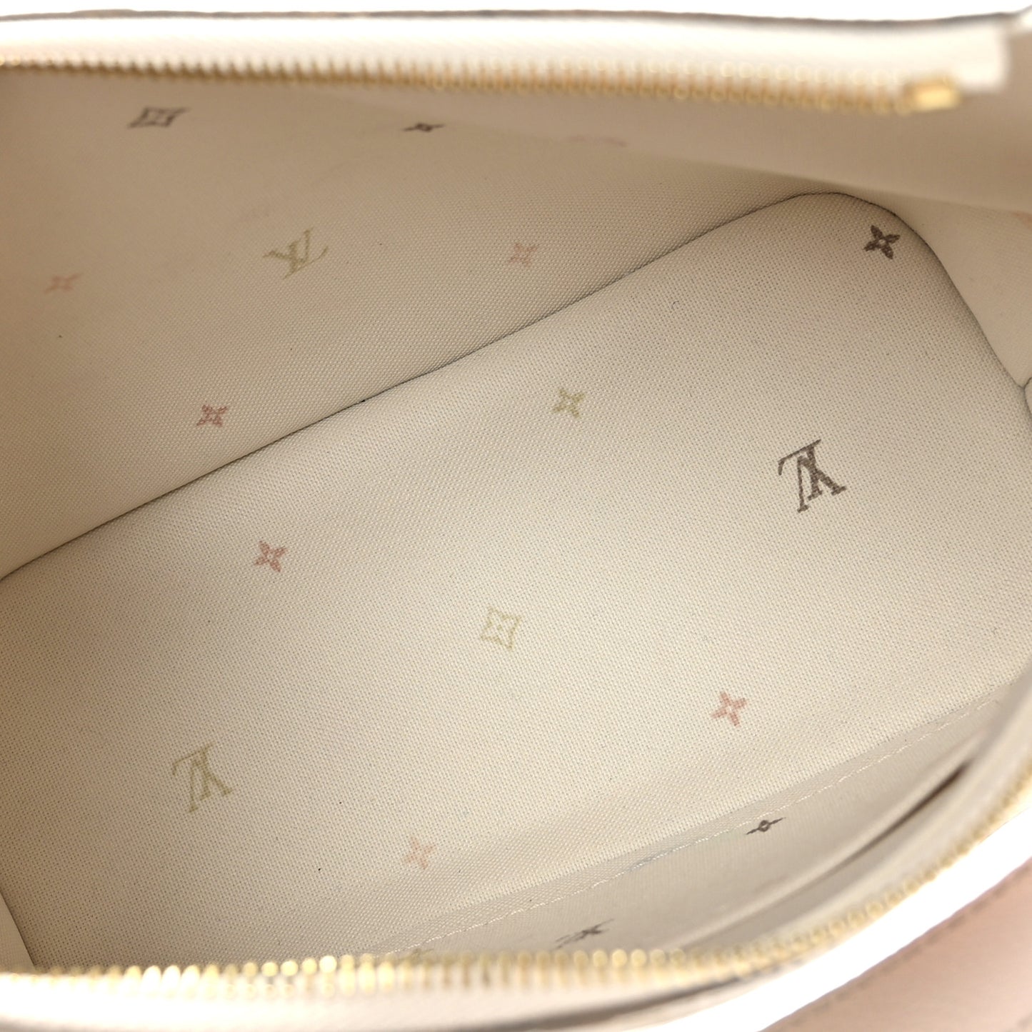 Monogram Giant Spring In The City Marshmallow Hobo Sunset Kaki
