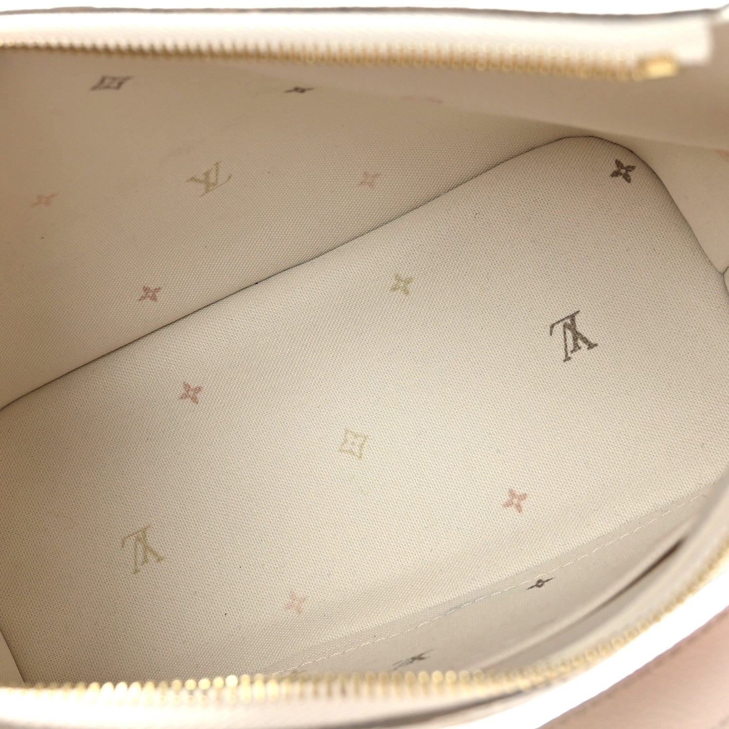 Louis Vuitton Monogram Giant Spring In The City Marshmallow Hobo Sunset Kaki 5 of 8