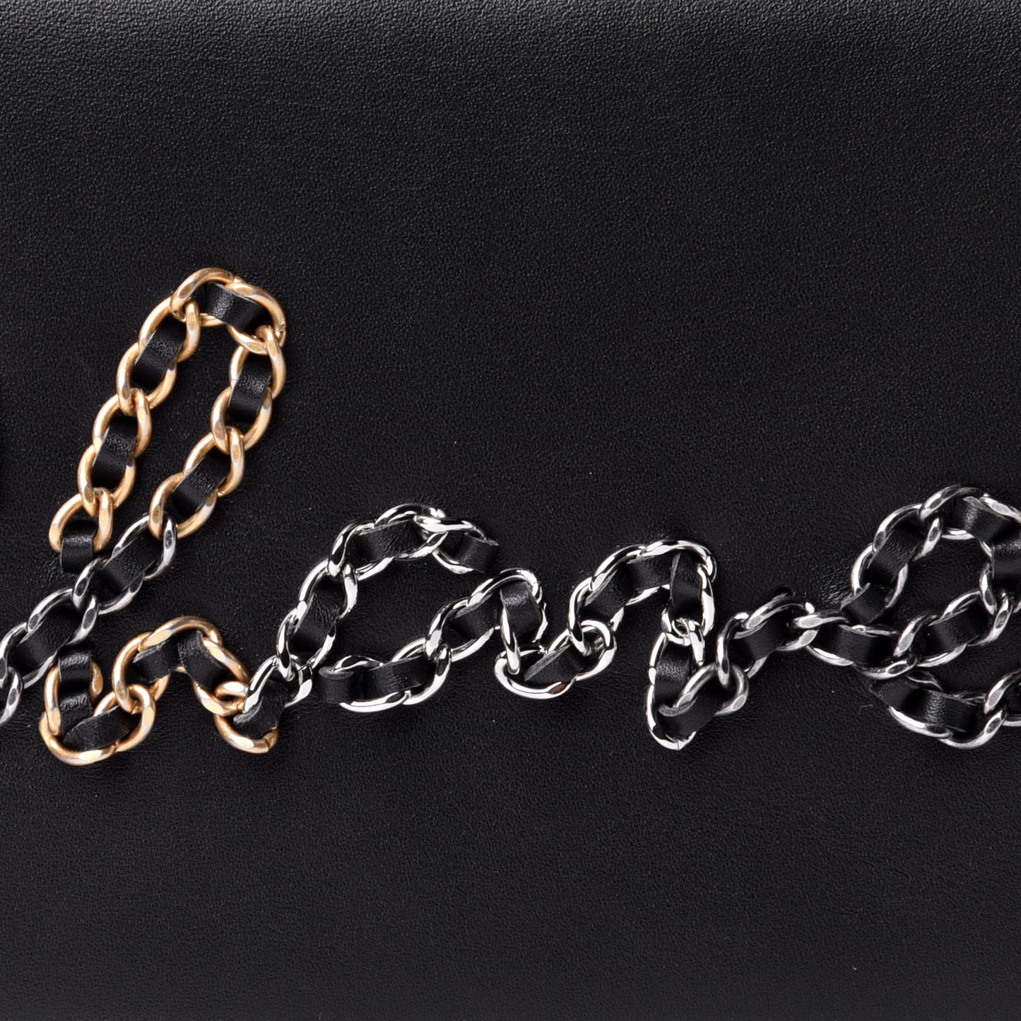 Calfskin Chain 20s Signe Wallet on Chain WOC Black