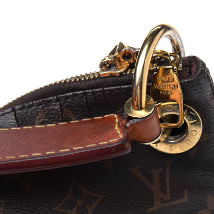 Louis Vuitton Monogram Berri PM 30 of 30