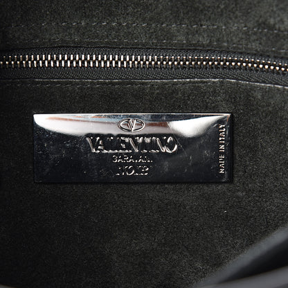 Valentino Garavani Pebbled Calfskin Onyx Medium Rockstud Rolling Flap Saddle Bag Black 6 of 9
