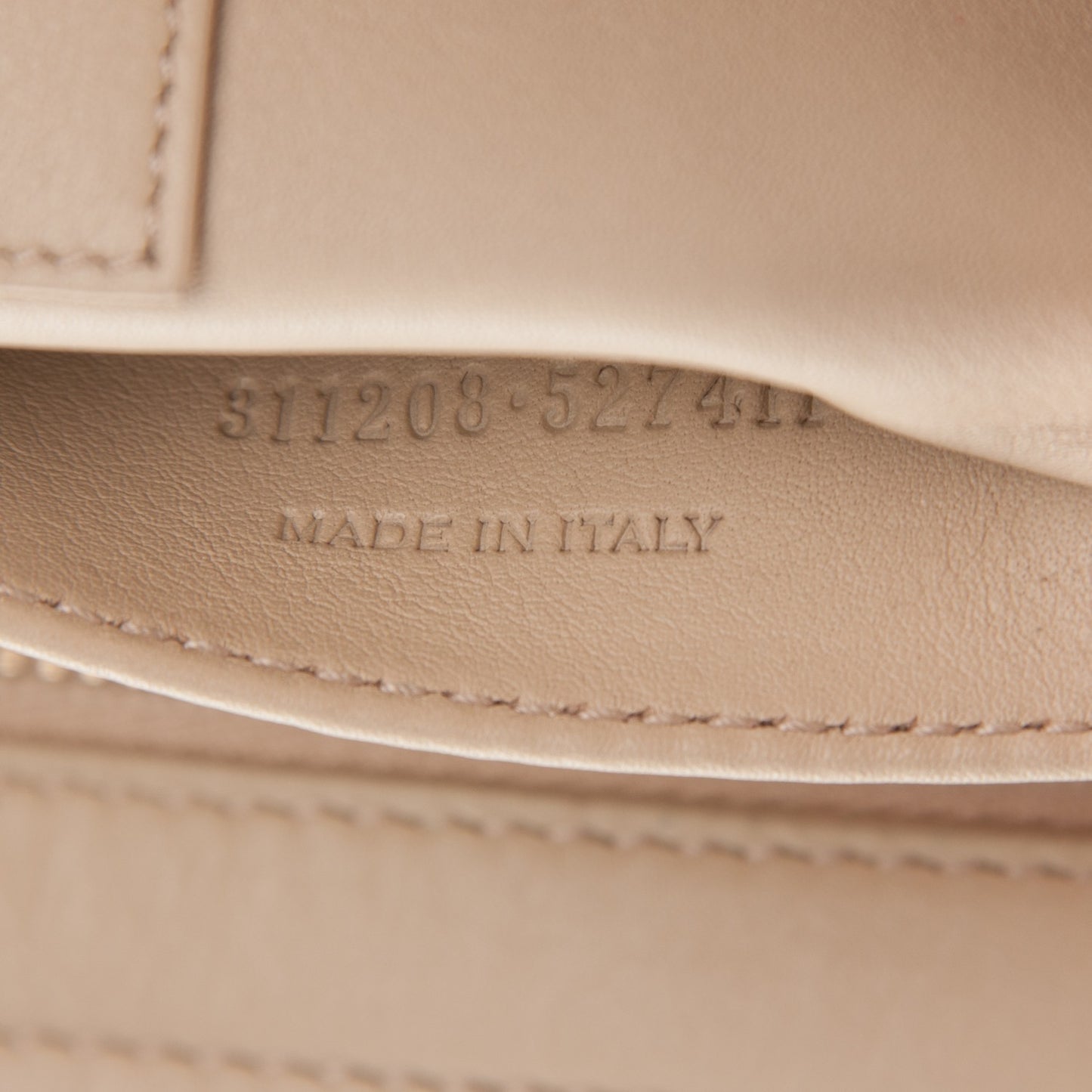 Calfskin Medium Classic Y Cabas Beige