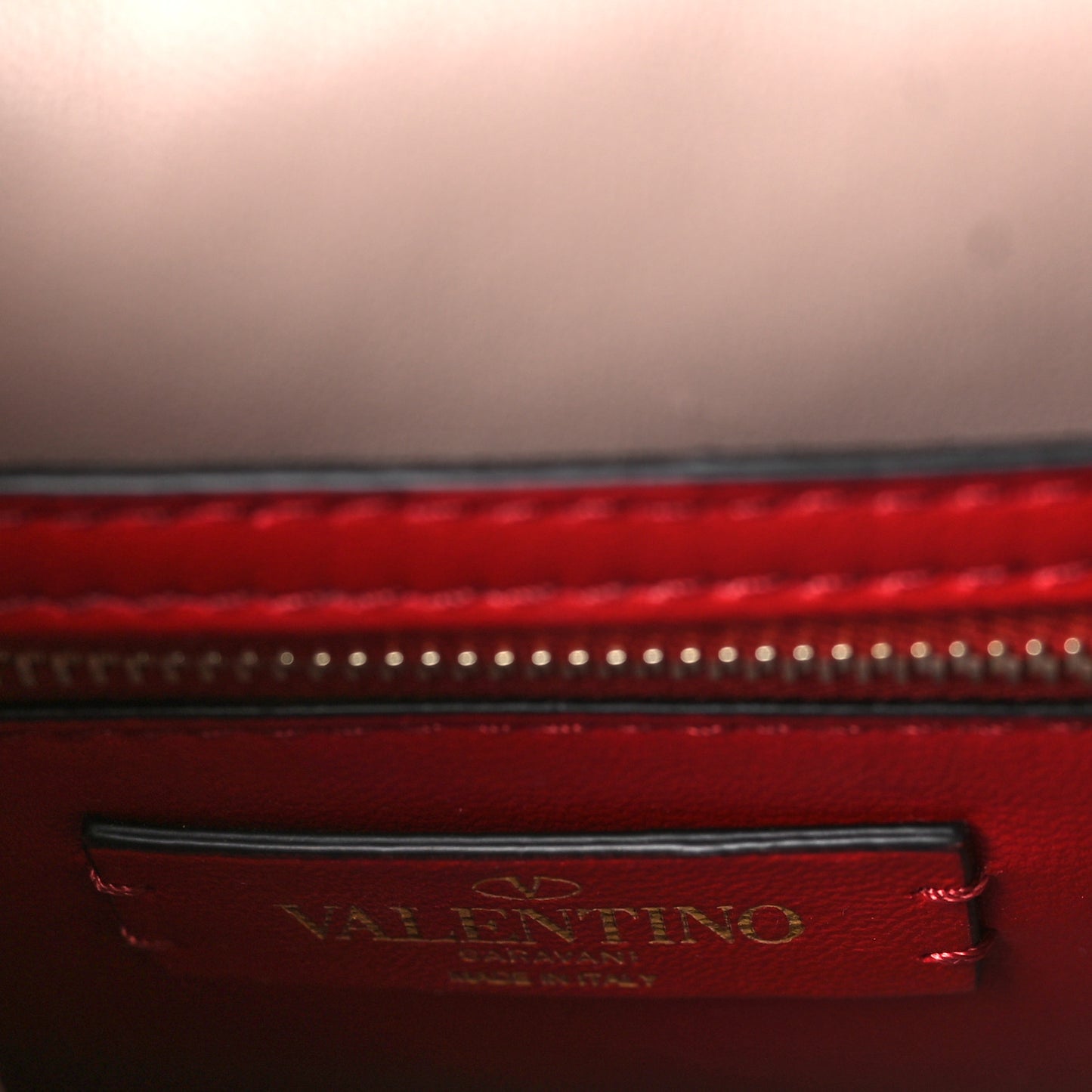 Lambskin Medium Rockstud Spike Shoulder Bag Poudre