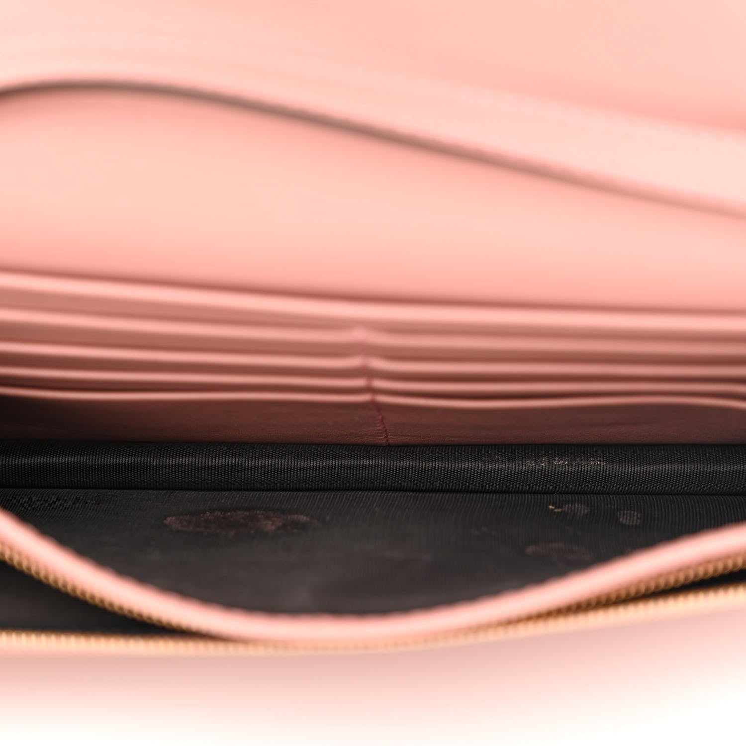 Gucci Microguccissima Crossbody Wallet Soft Pink 5 of 11