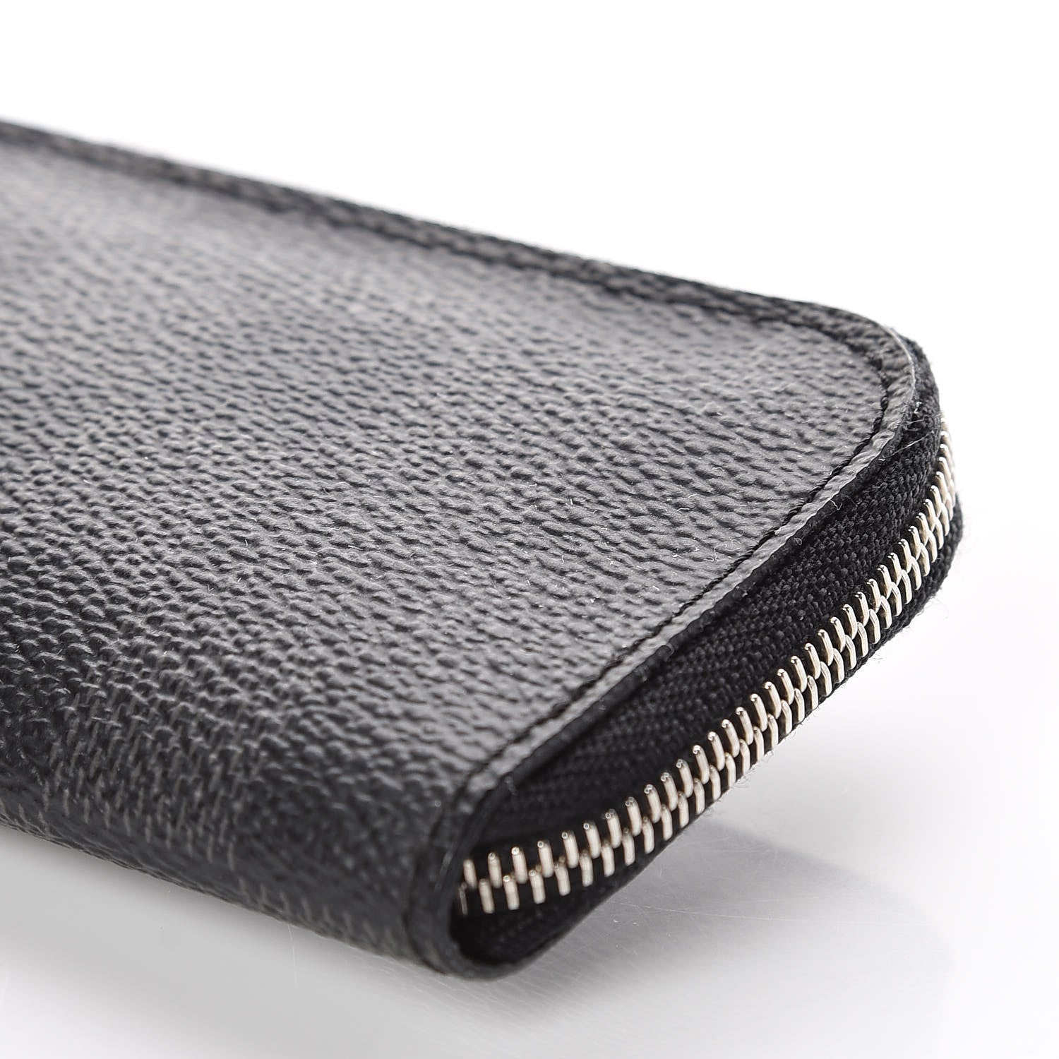 Louis Vuitton Damier Graphite 4 Key Holder 9 of 10