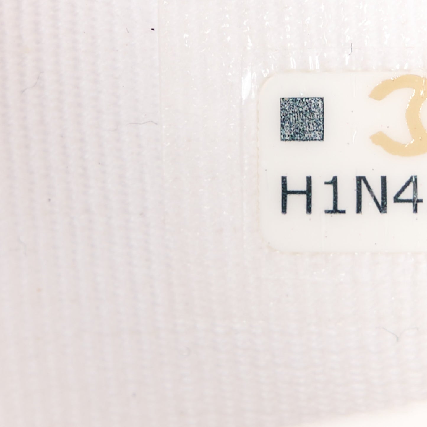 Caviar Quilted Flap Phone Holder With Chain White