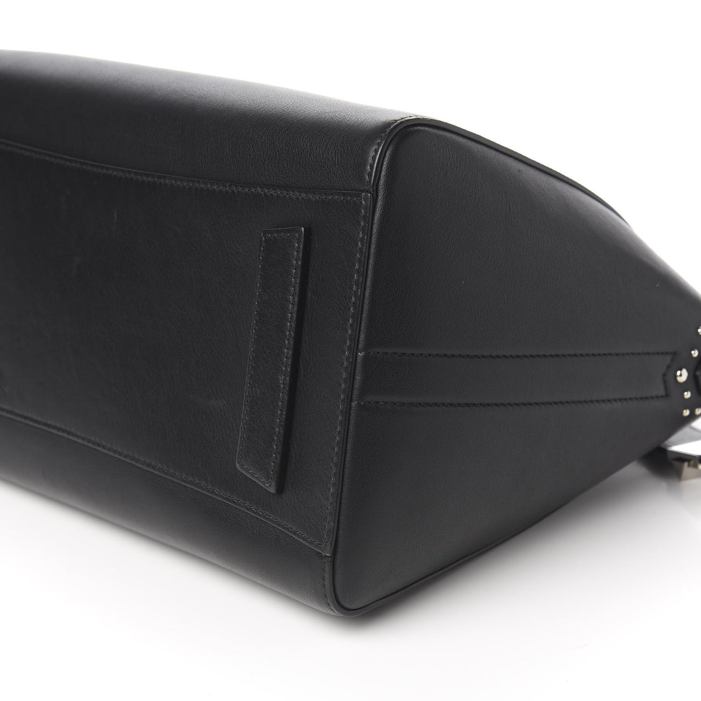 Calfskin Medium Studded Antigona Black