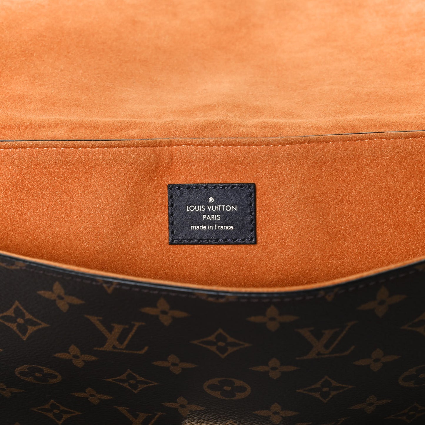 Monogram Beaubourg MM Safran Imperial