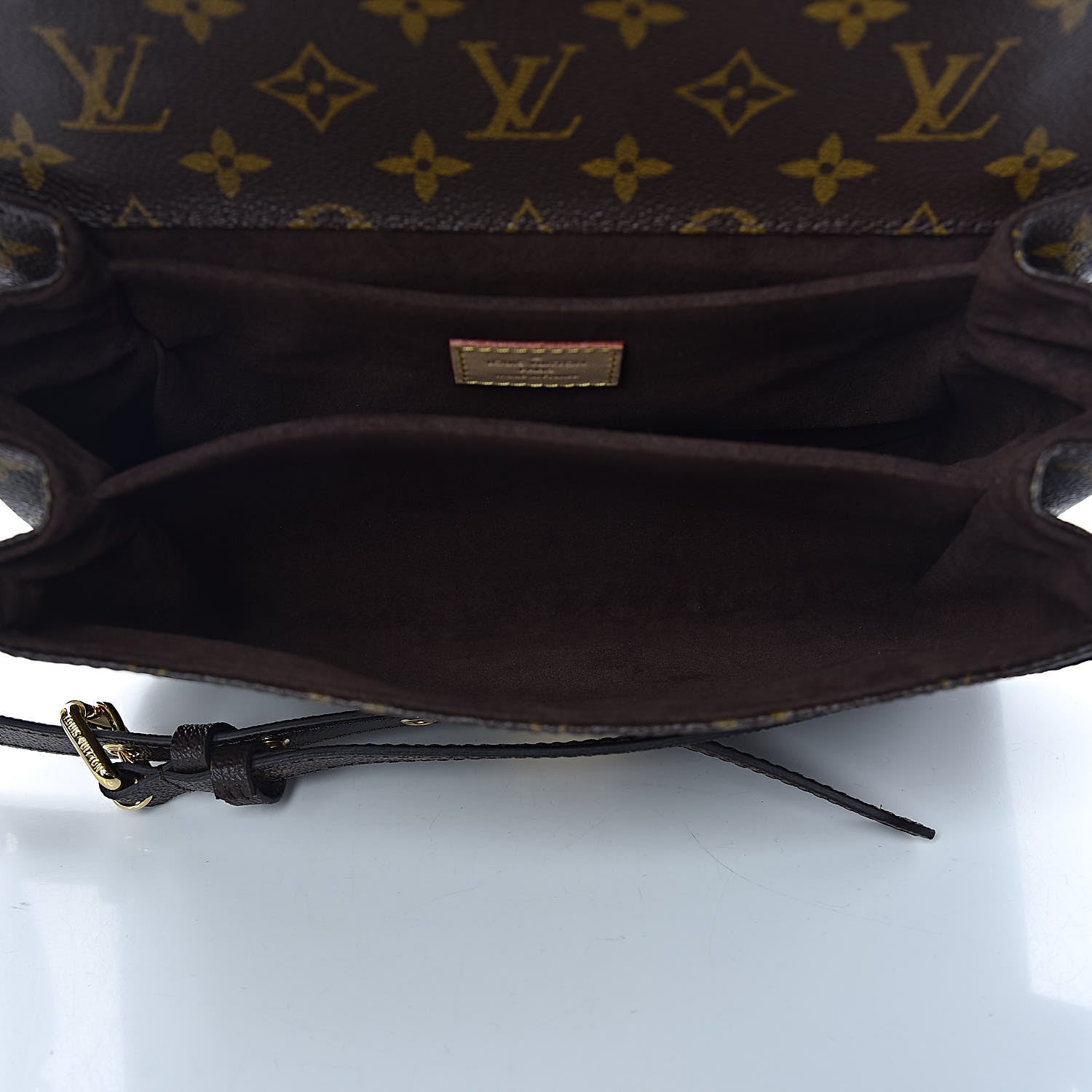 Louis Vuitton Monogram Pochette Metis 5 of 11