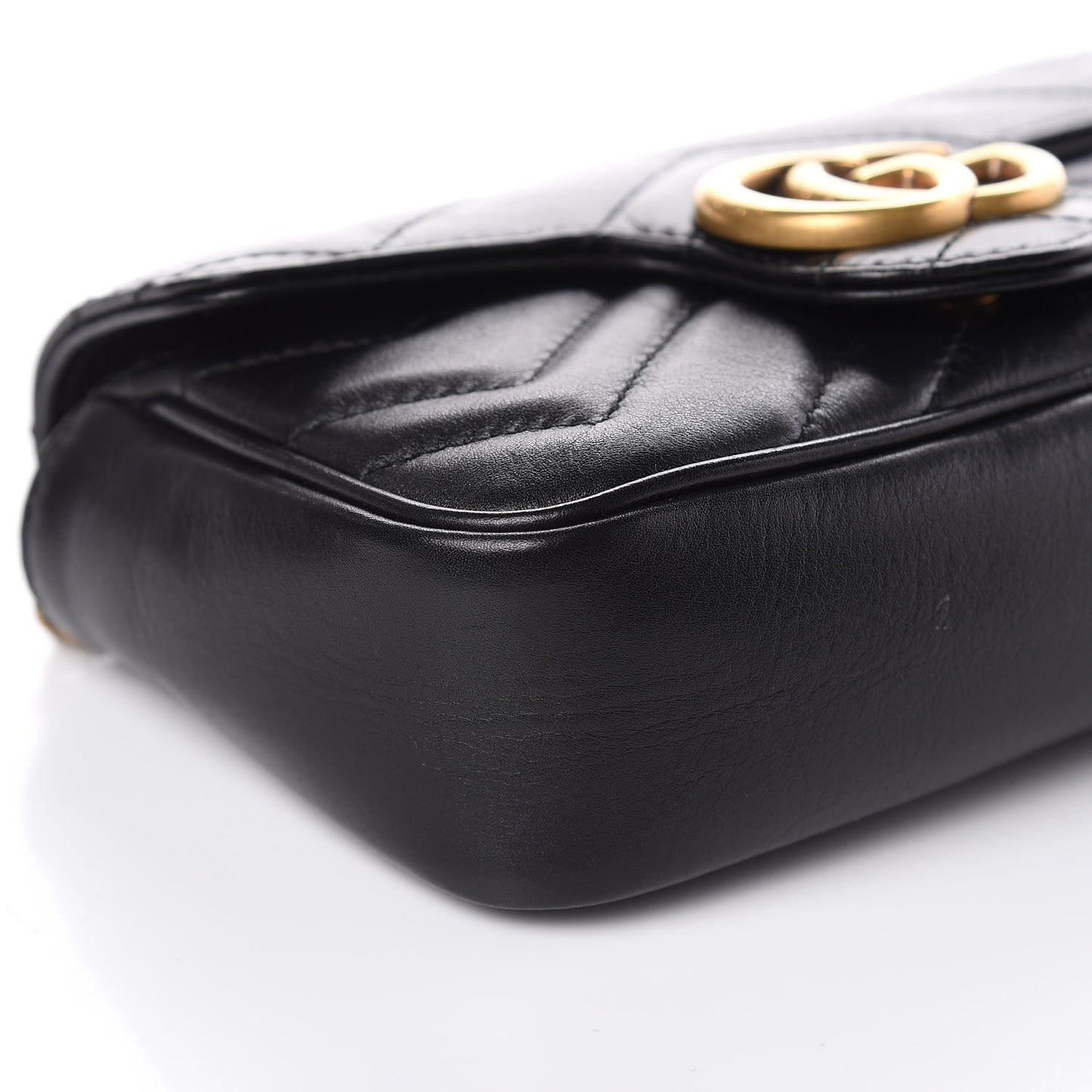 Calfskin Matelasse Super Mini GG Marmont Shoulder Bag Black