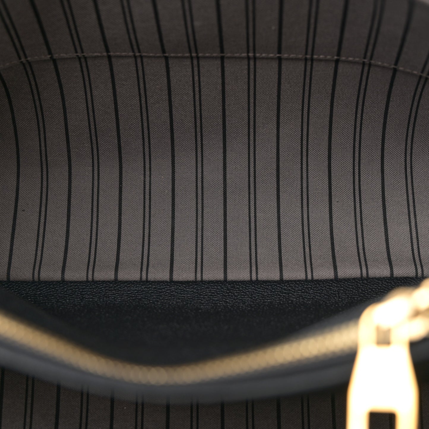 Empreinte Montaigne GM Black
