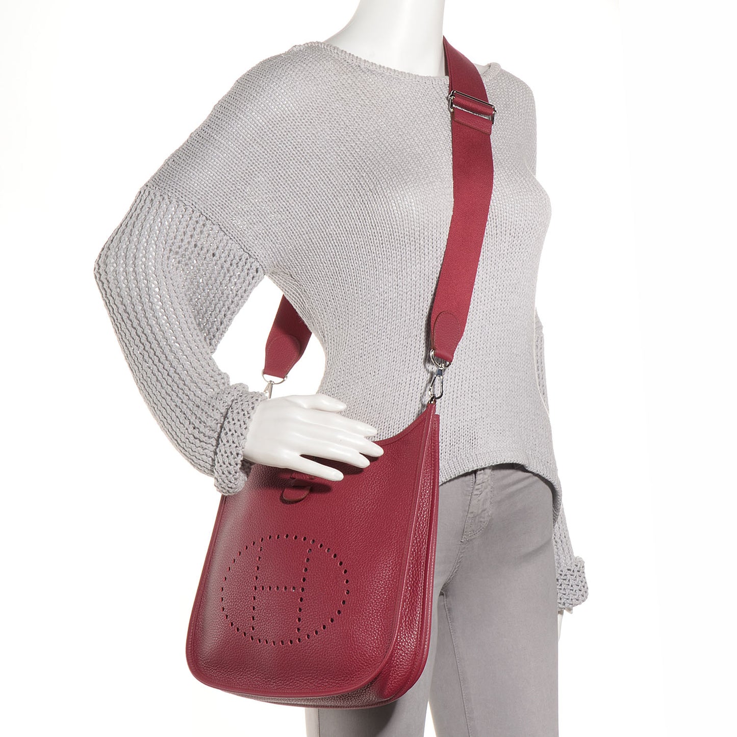 Taurillon Clemence Evelyne III PM Rubis