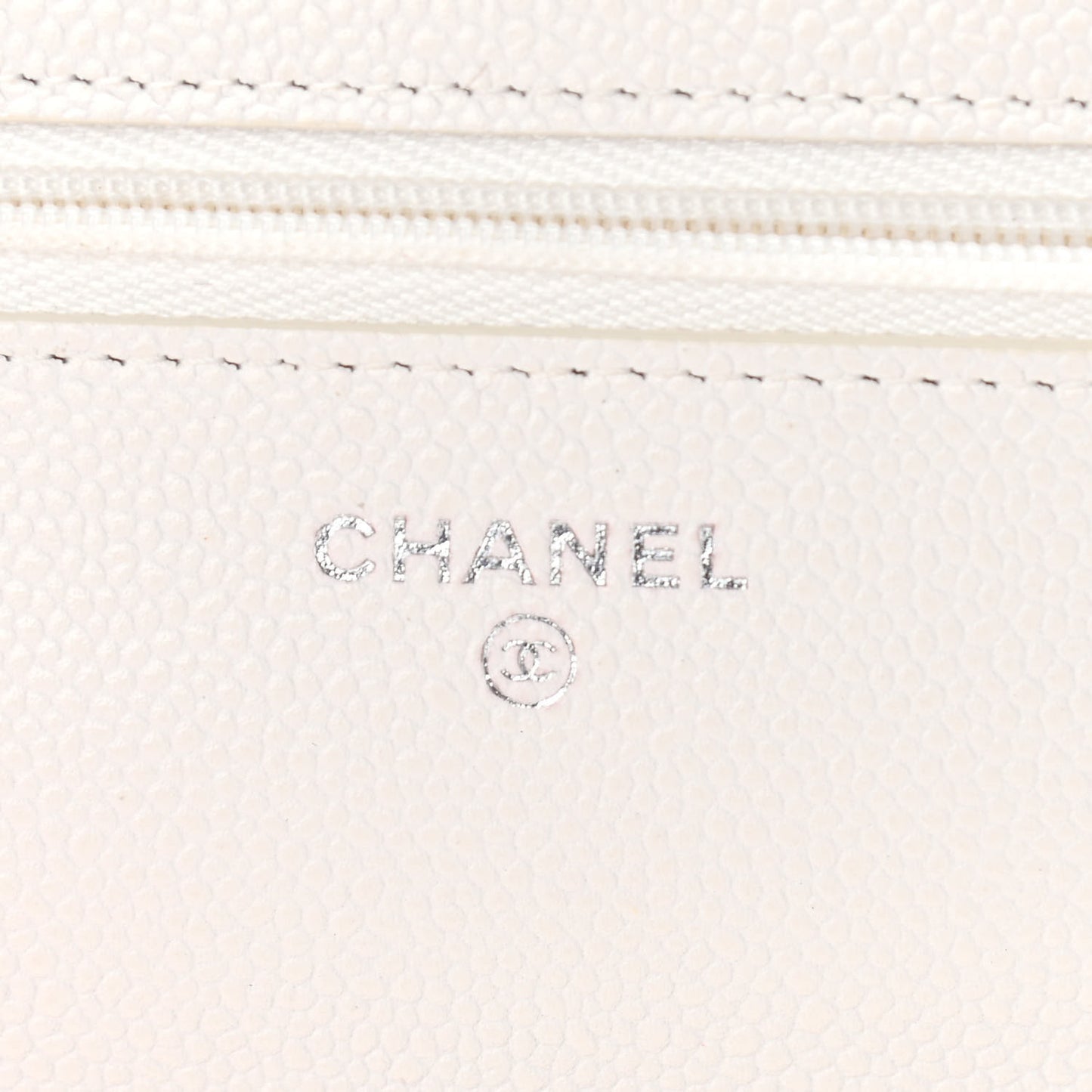 Caviar Quilted Wallet On Chain WOC White