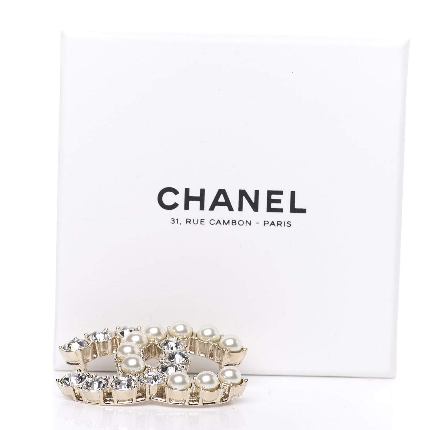 Crystal Pearl CC Dazzling Domino Brooch Gold
