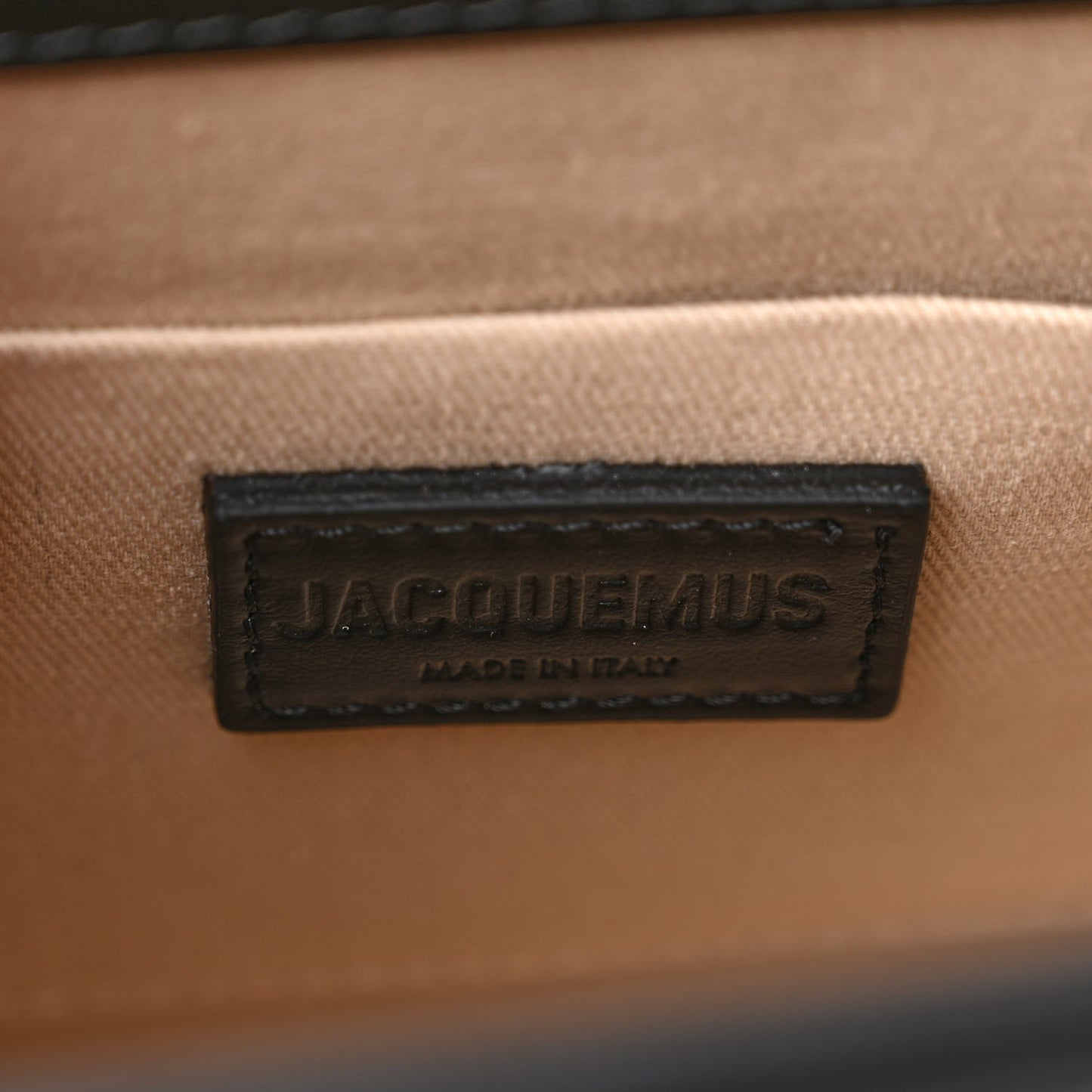 Smooth Calfskin Le Grand Chiquito Black