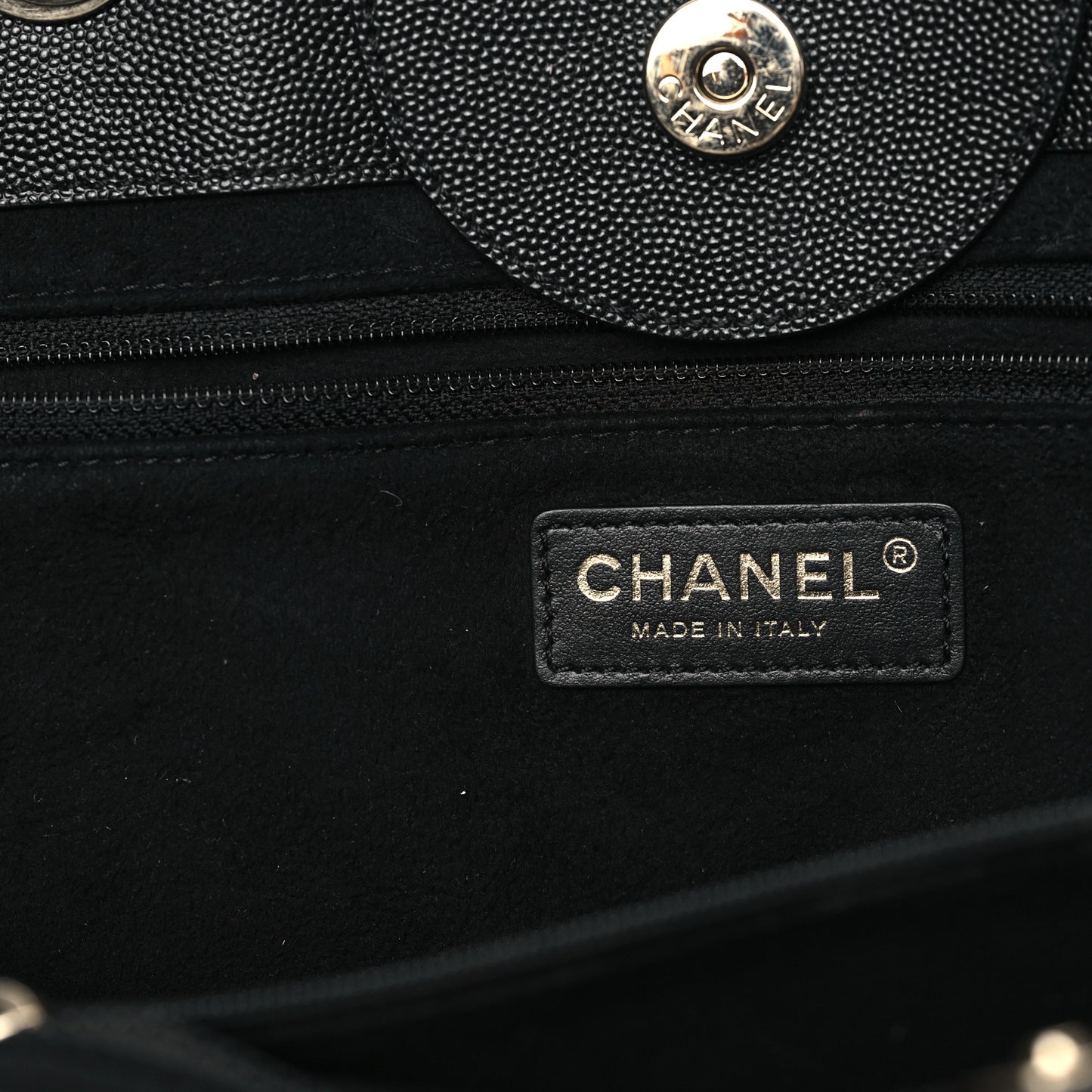 Caviar Large Studded Deauville Tote Black