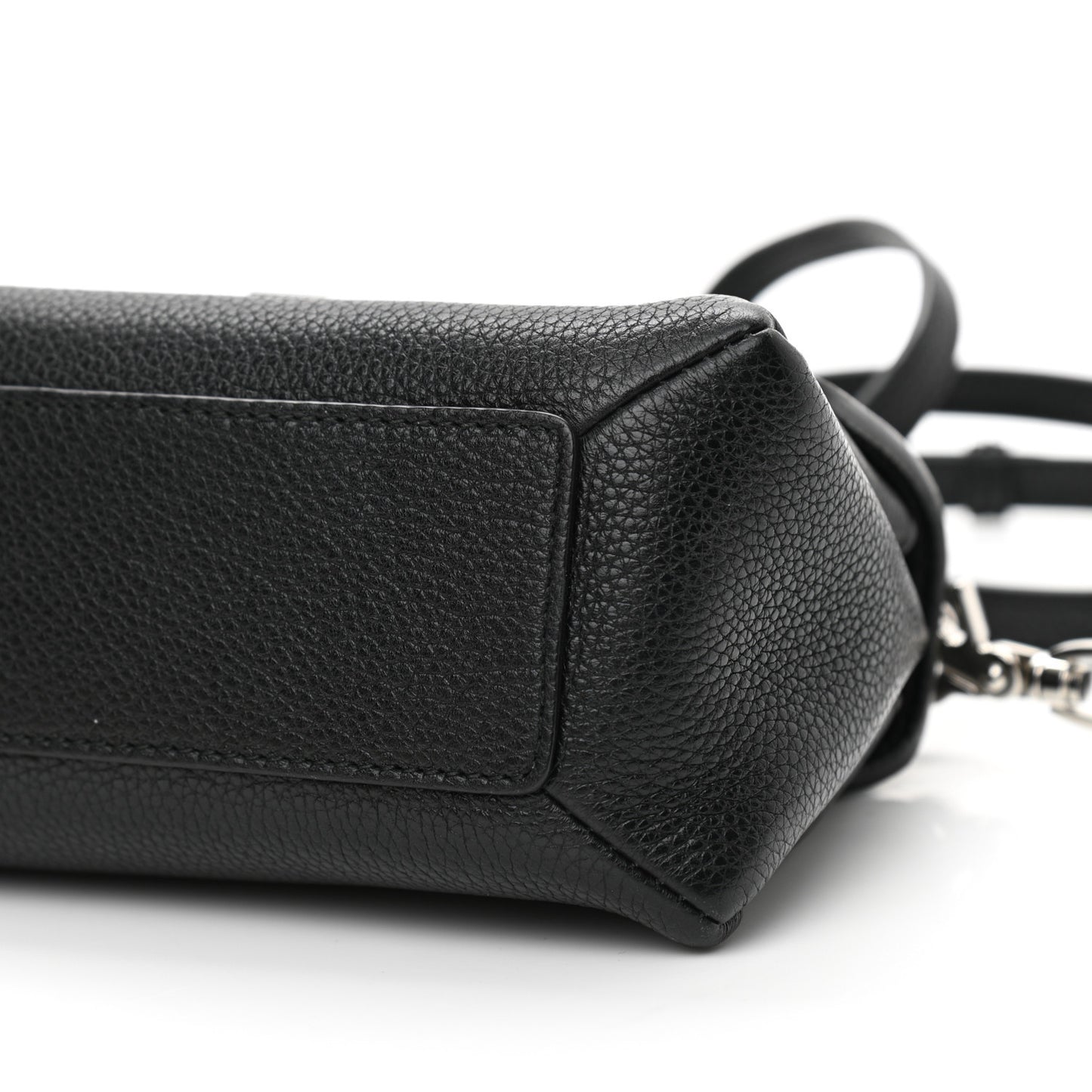Grained Calfskin Le Dix Nano Soft Cartable Black