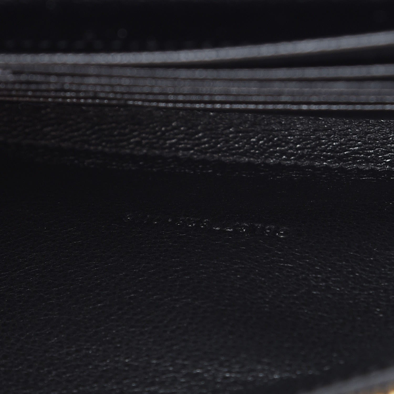 Saint Laurent Grain De Poudre Matelasse Chevron Monogram Chain Wallet Black 8 of 9