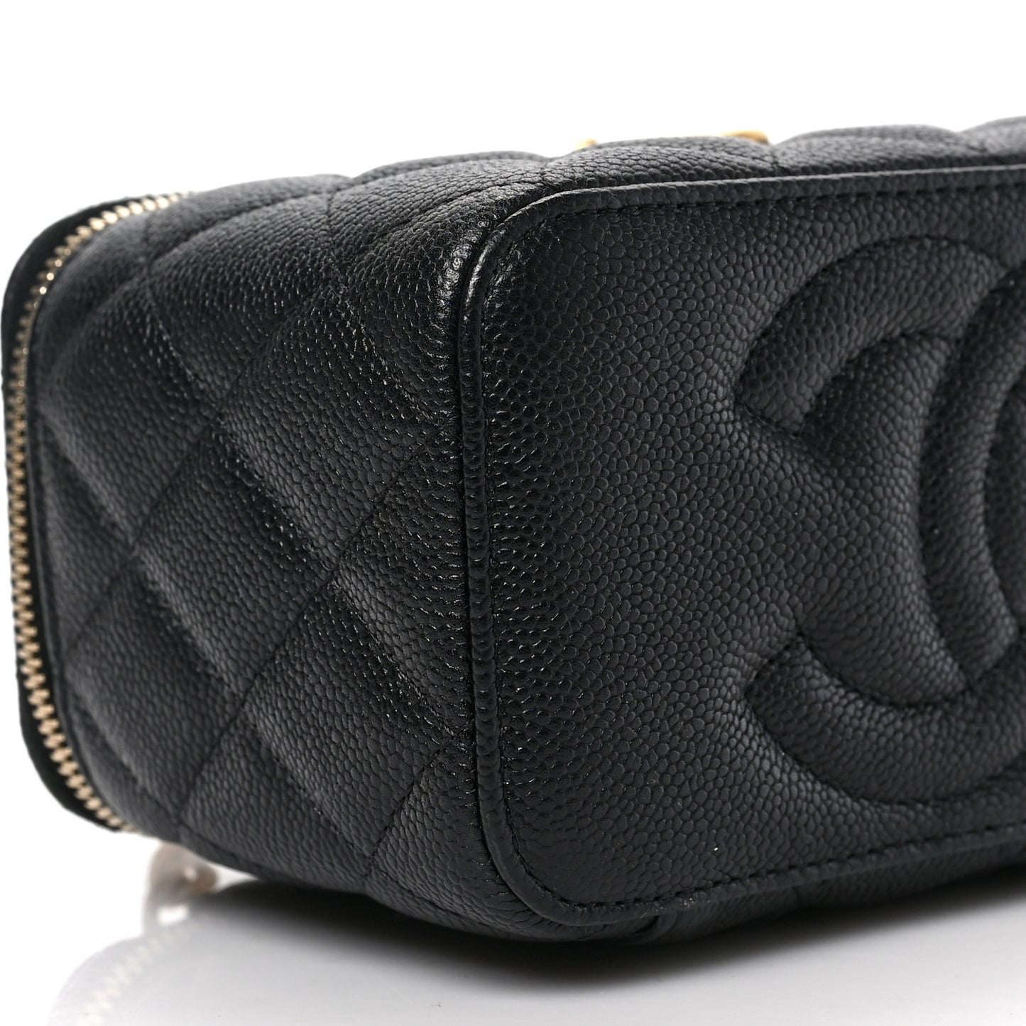 Caviar Quilted Sweetheart Vanity Case Black