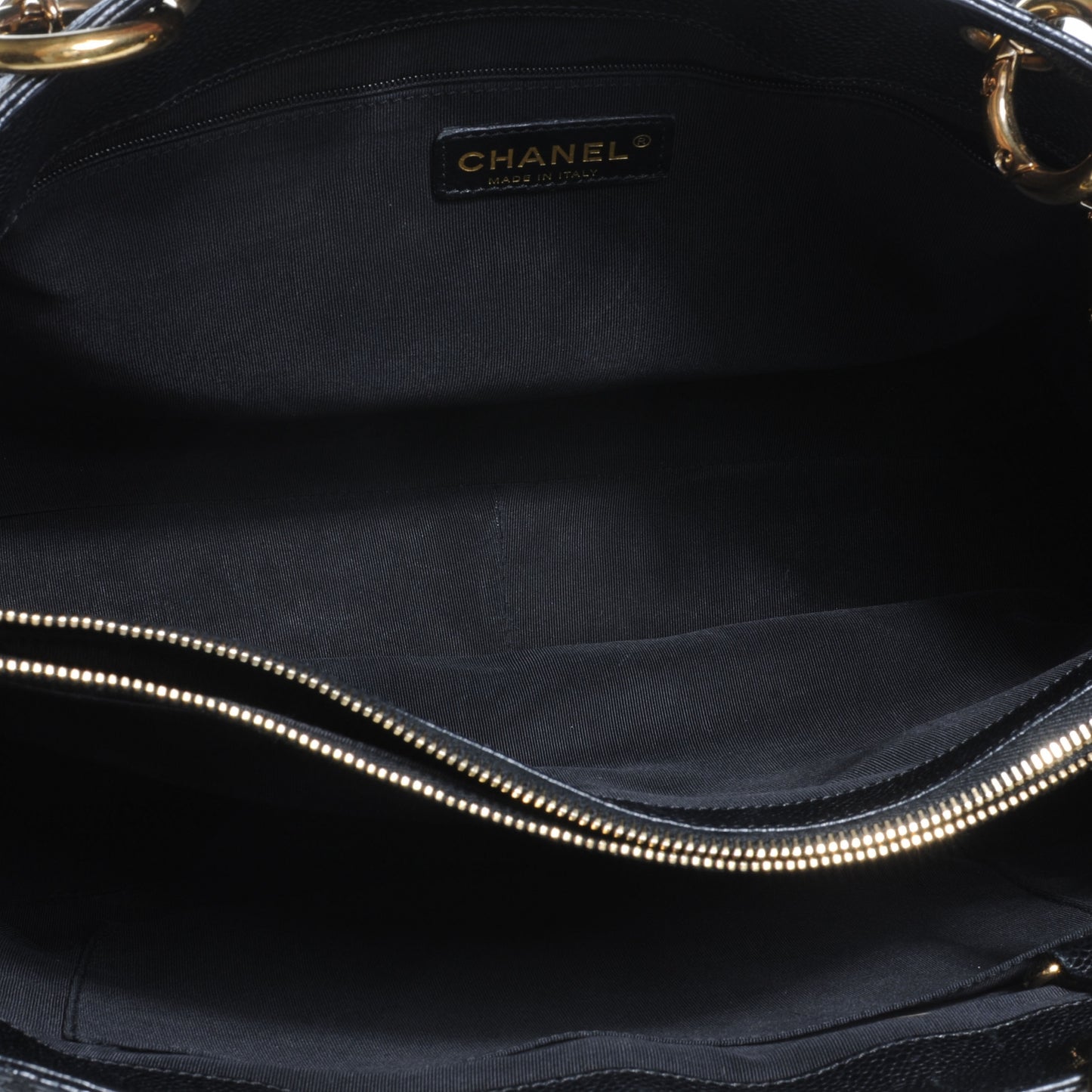 Caviar Grand Shopping Tote GST Black