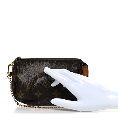 Louis Vuitton Monogram Mini Pochette Accessories 2 of 7