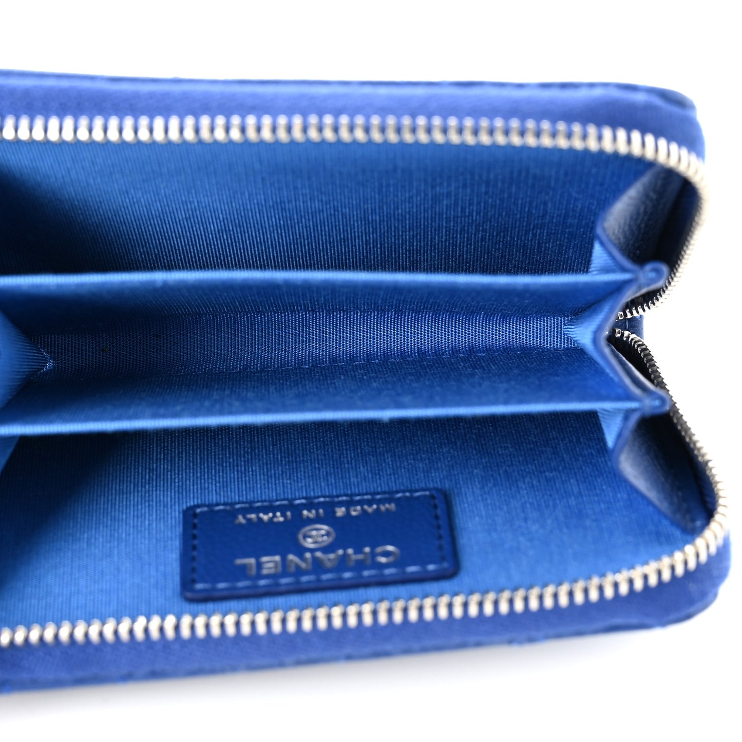 Caviar Camellia Embossed Zip Coin Purse Blue