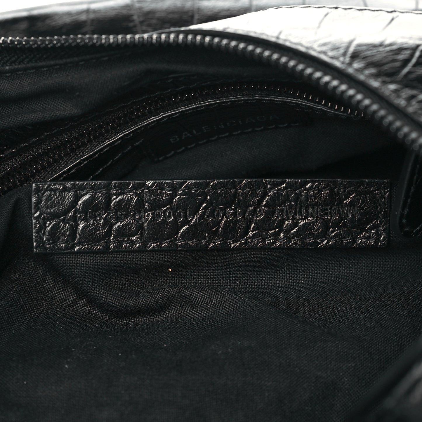 Extra Supple Calfskin Crocodile Embossed Monochrome Small Le Cagole Shoulder Bag Black