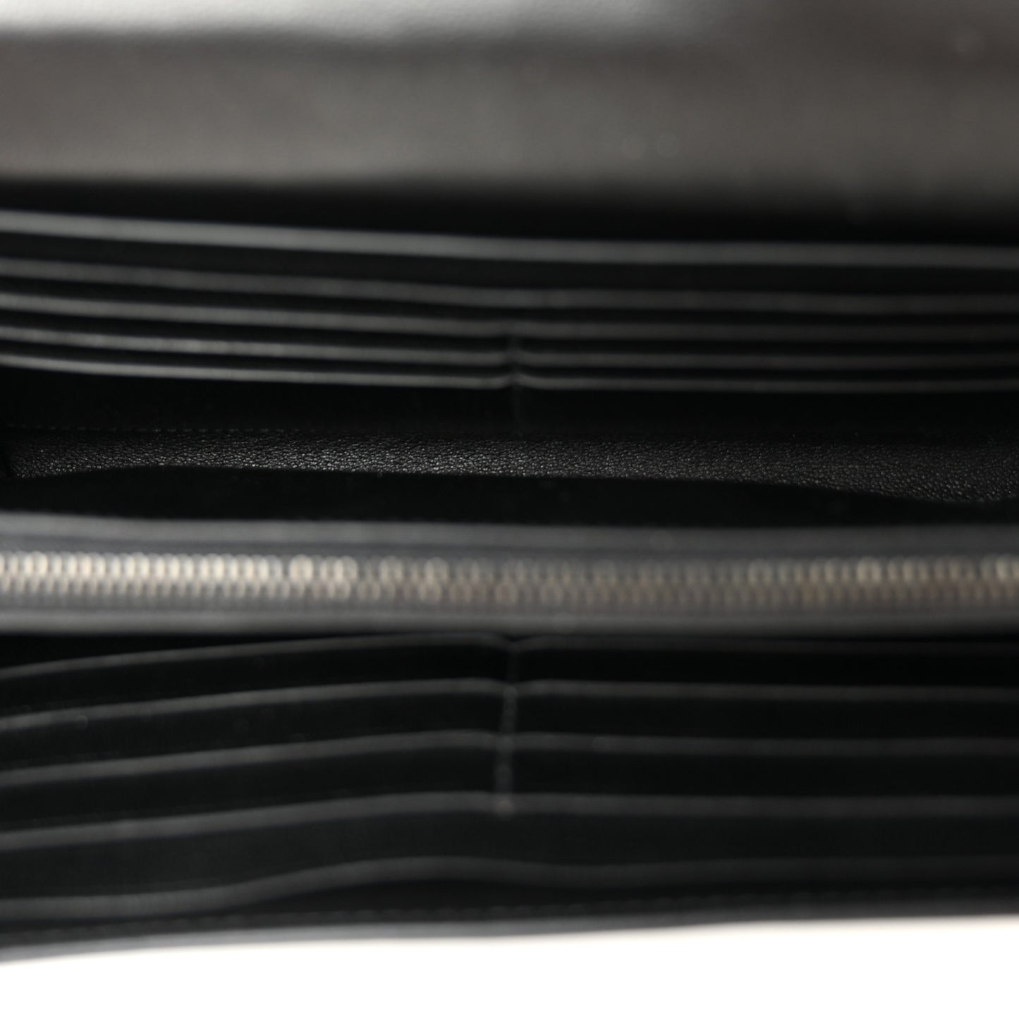 Shiny Alligator Monochrome Constance Long Wallet Black