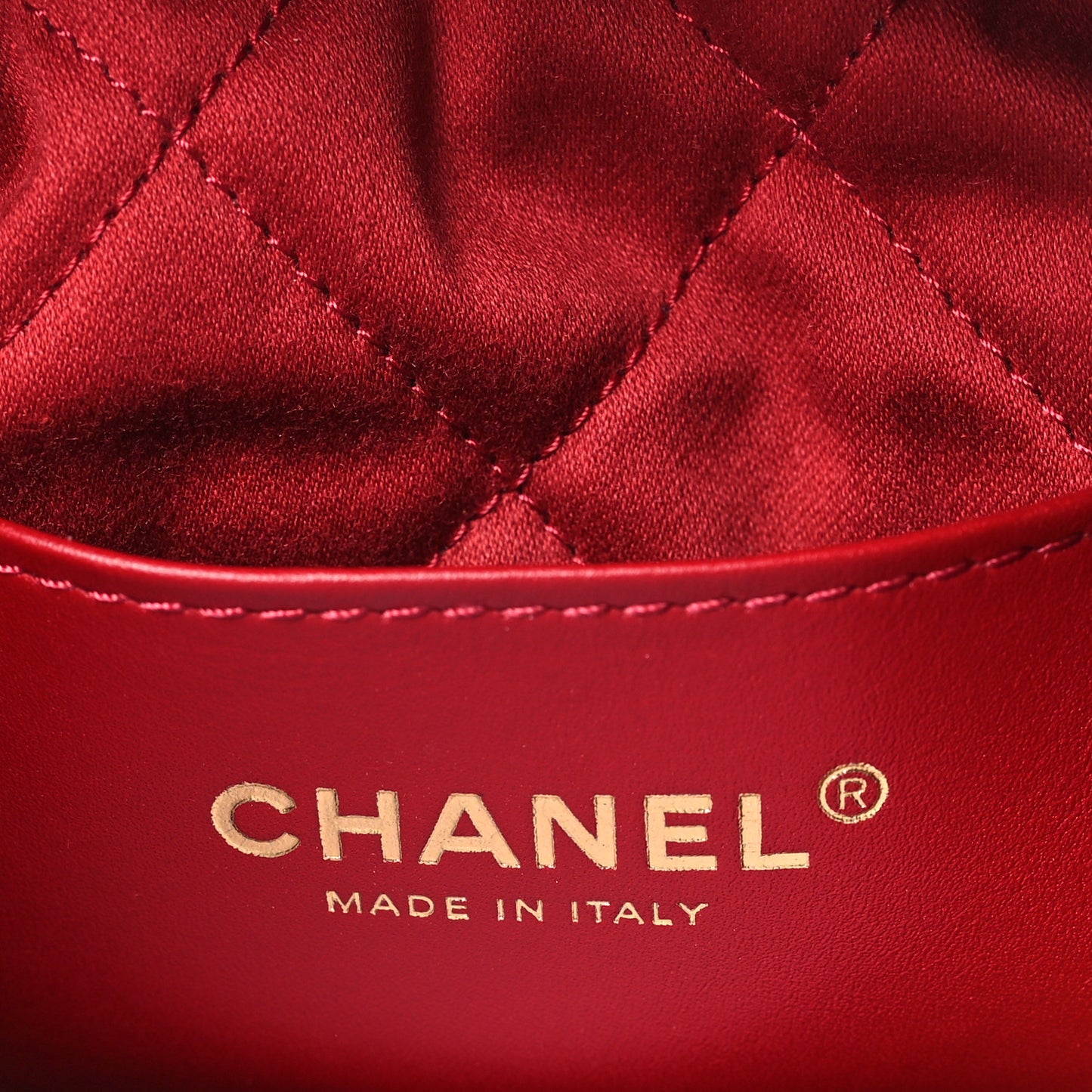 Shiny Calfskin Quilted Mini Chanel 22 Red