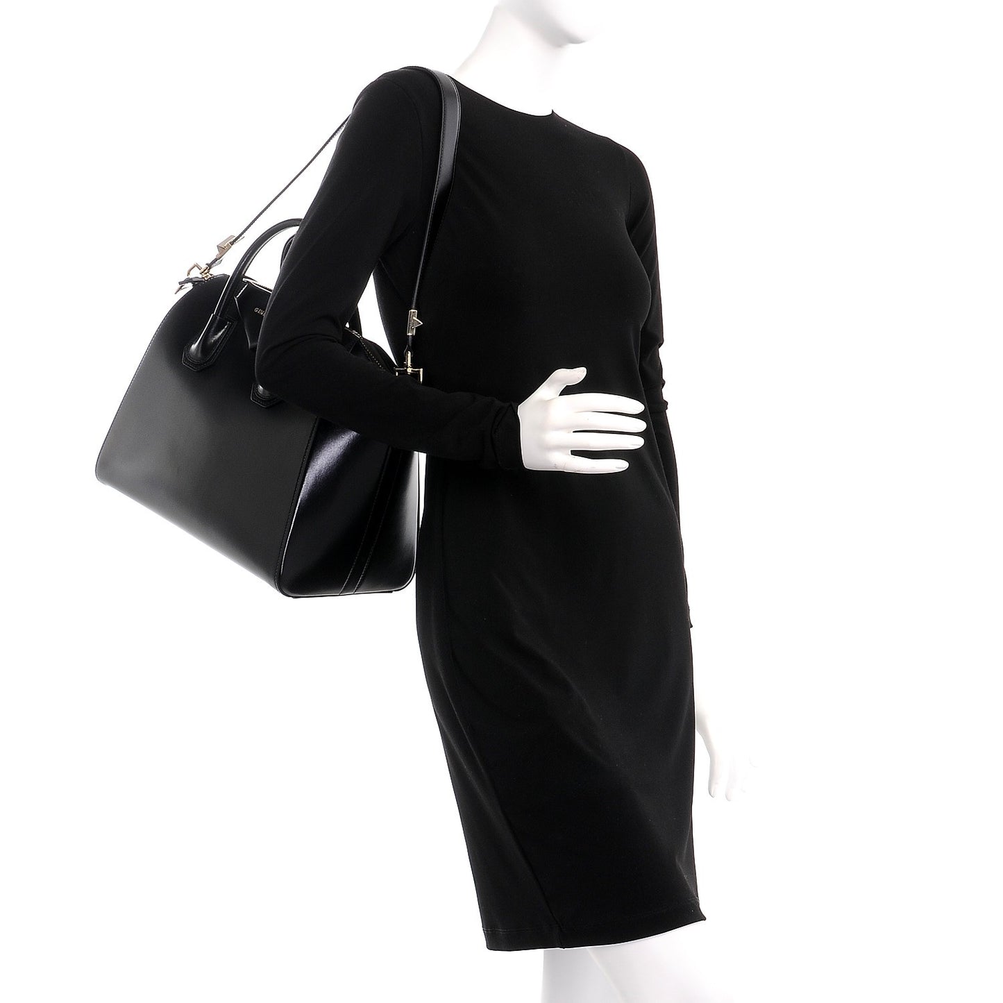 Shiny Lord Calfskin Medium Antigona Black