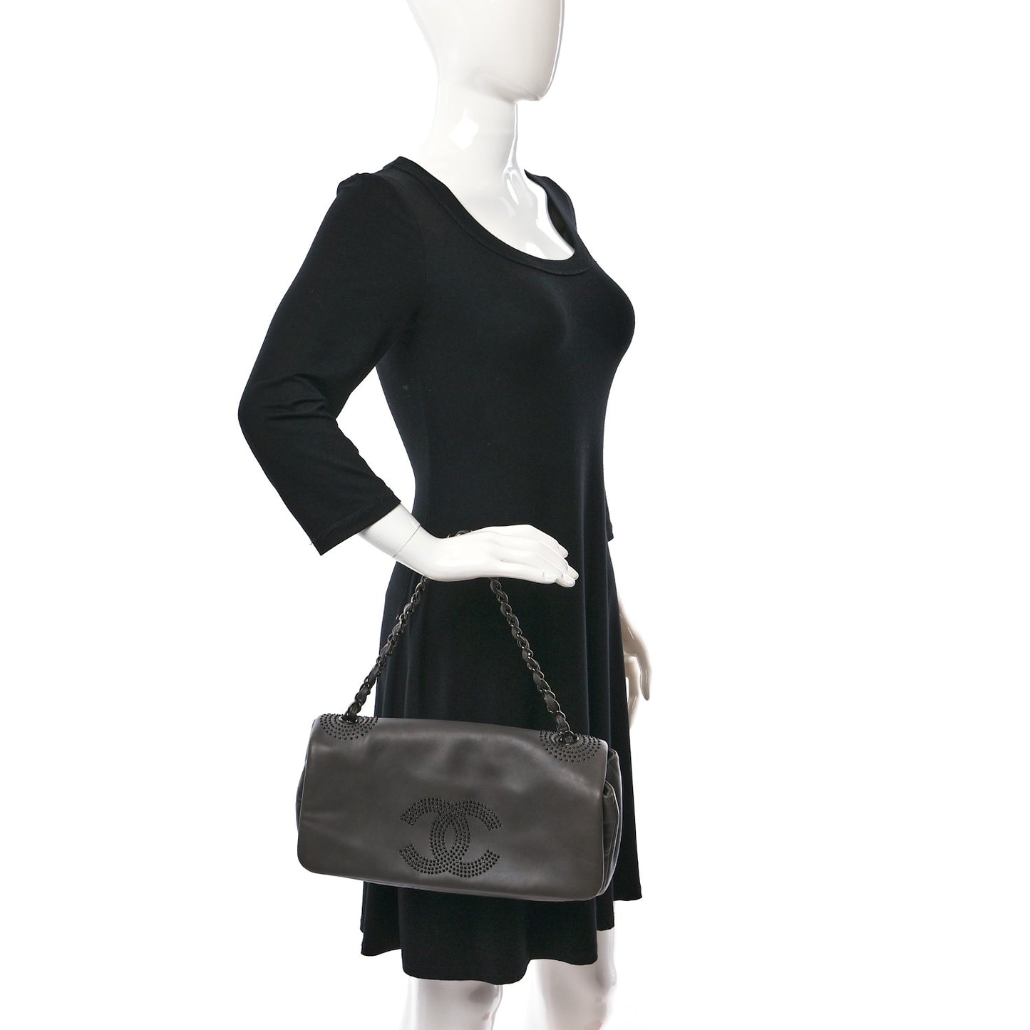 Lambskin Studded CC East West Flap Grey
