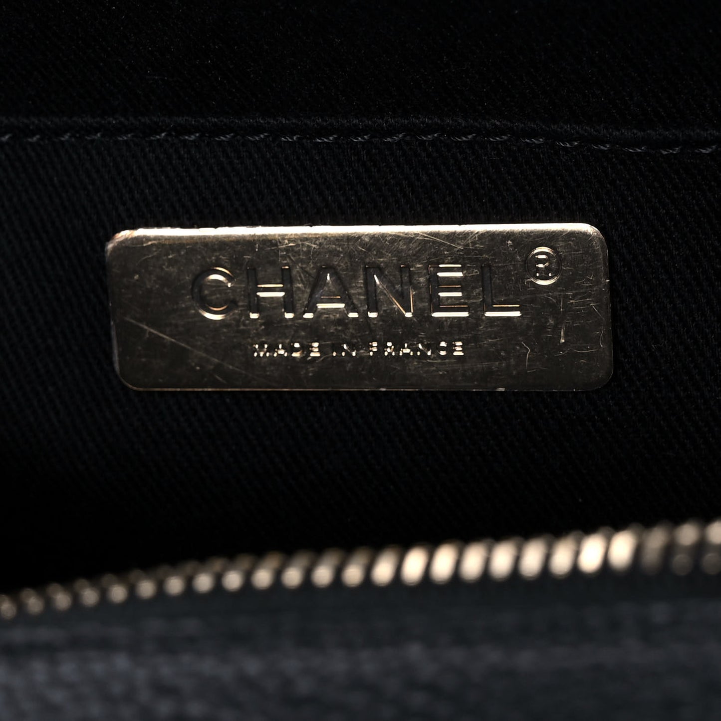 Caviar Quilted Waist Bag Black