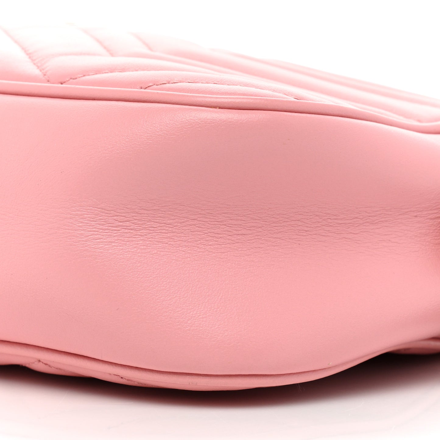 Calfskin Matelasse Small GG Marmont Chain Shoulder Bag Wild Rose