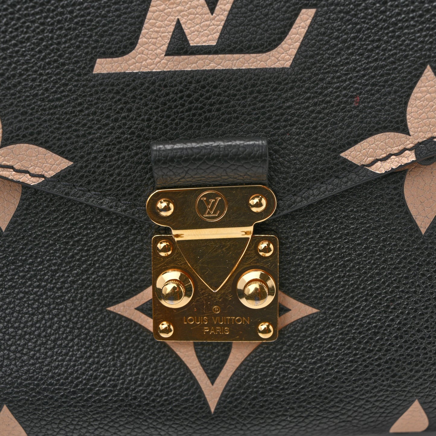 Empreinte Monogram Giant Pochette Metis Black Beige