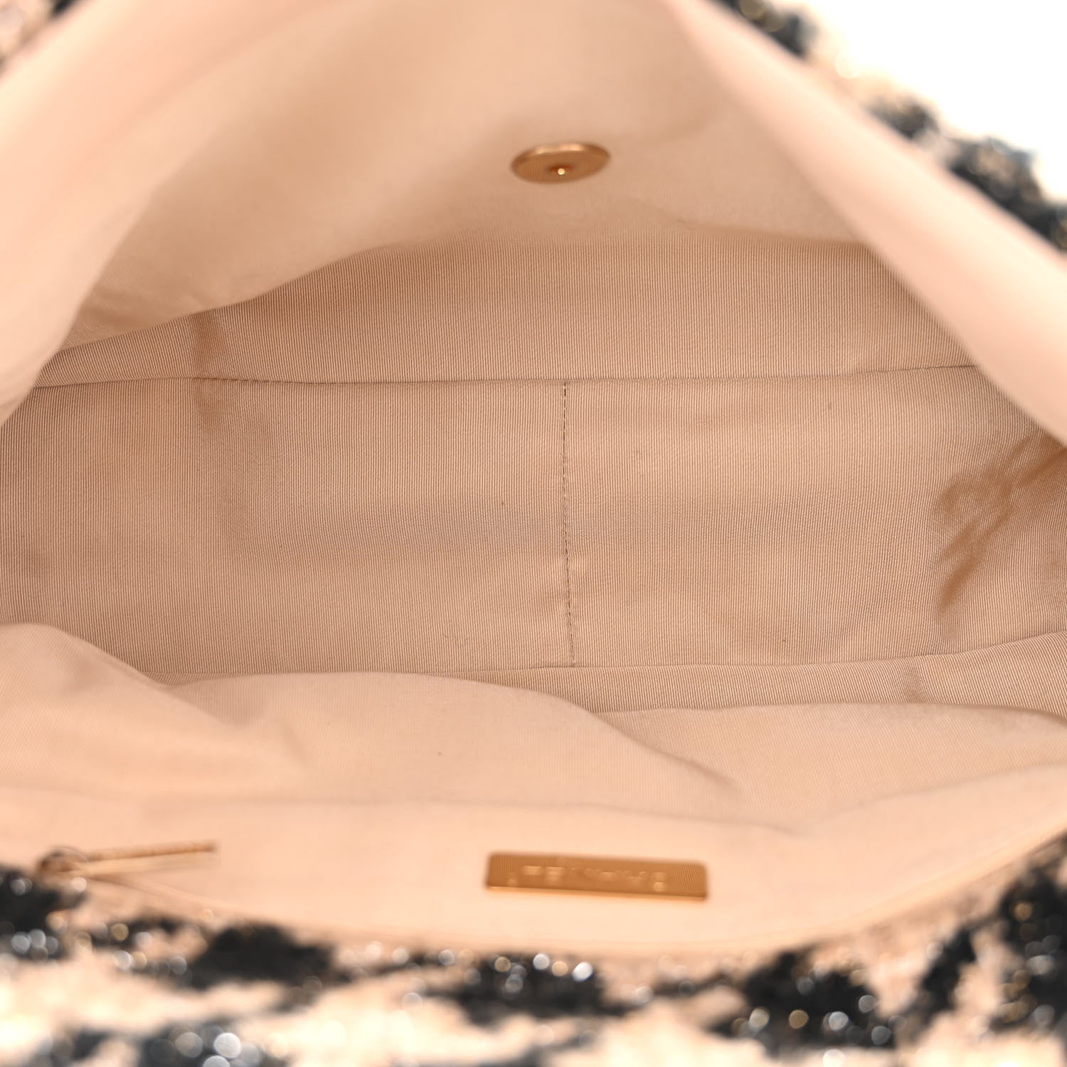 Chanel Tweed Maxi Chanel 19 Flap Beige Black 5 of 10