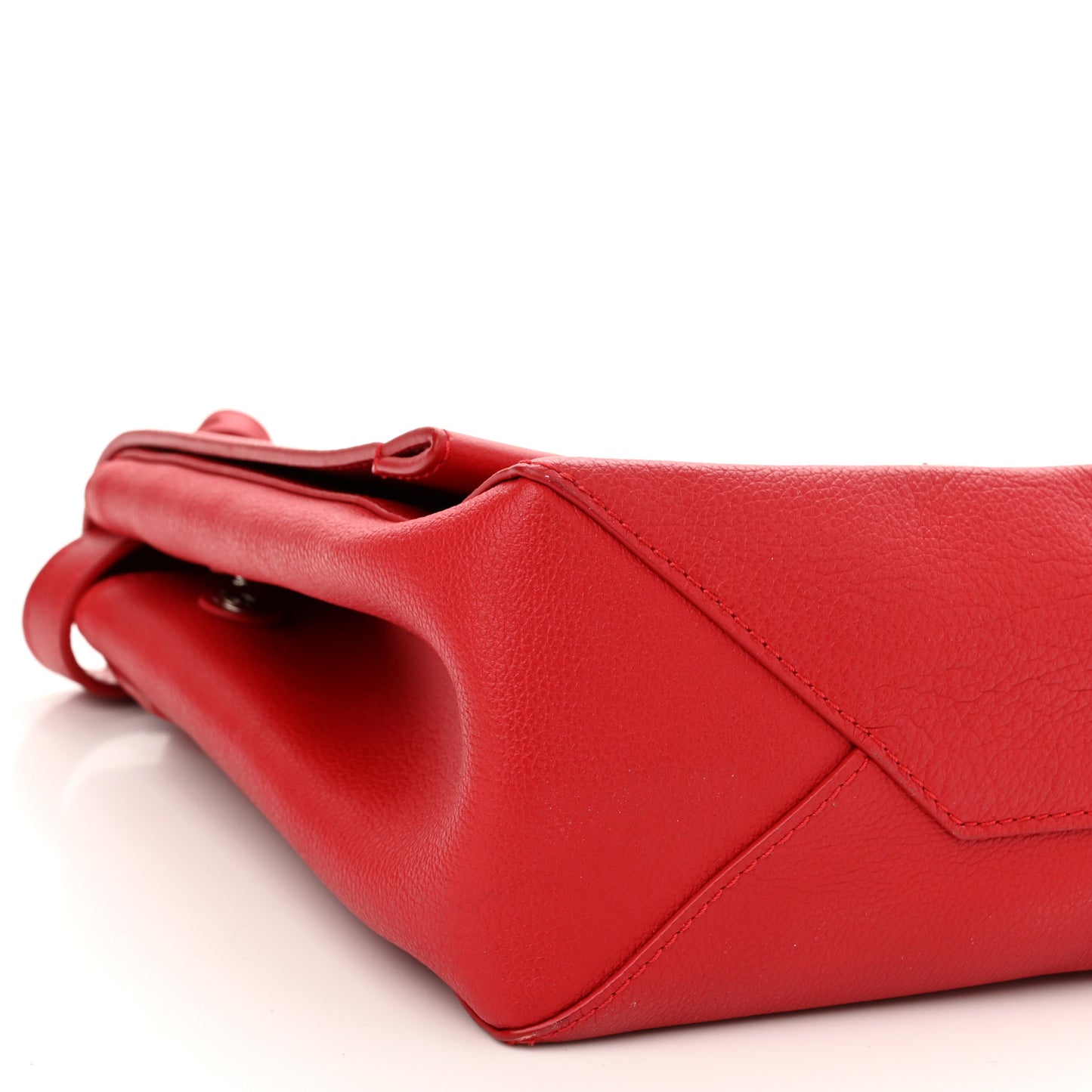 Soft Calfskin Lockme II Top Handle Rubis