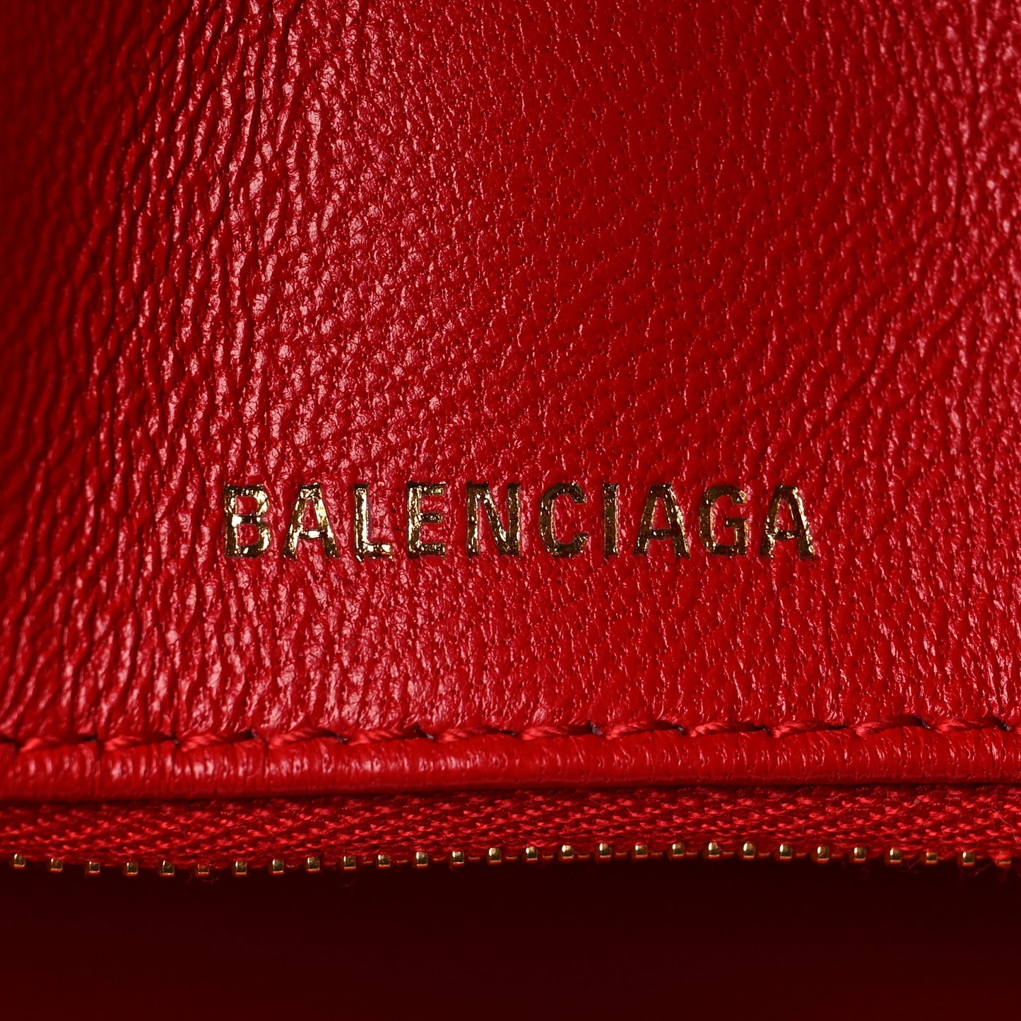 Nappa Calfskin Quilted Medium Touch B Shoulder Bag Bright Red