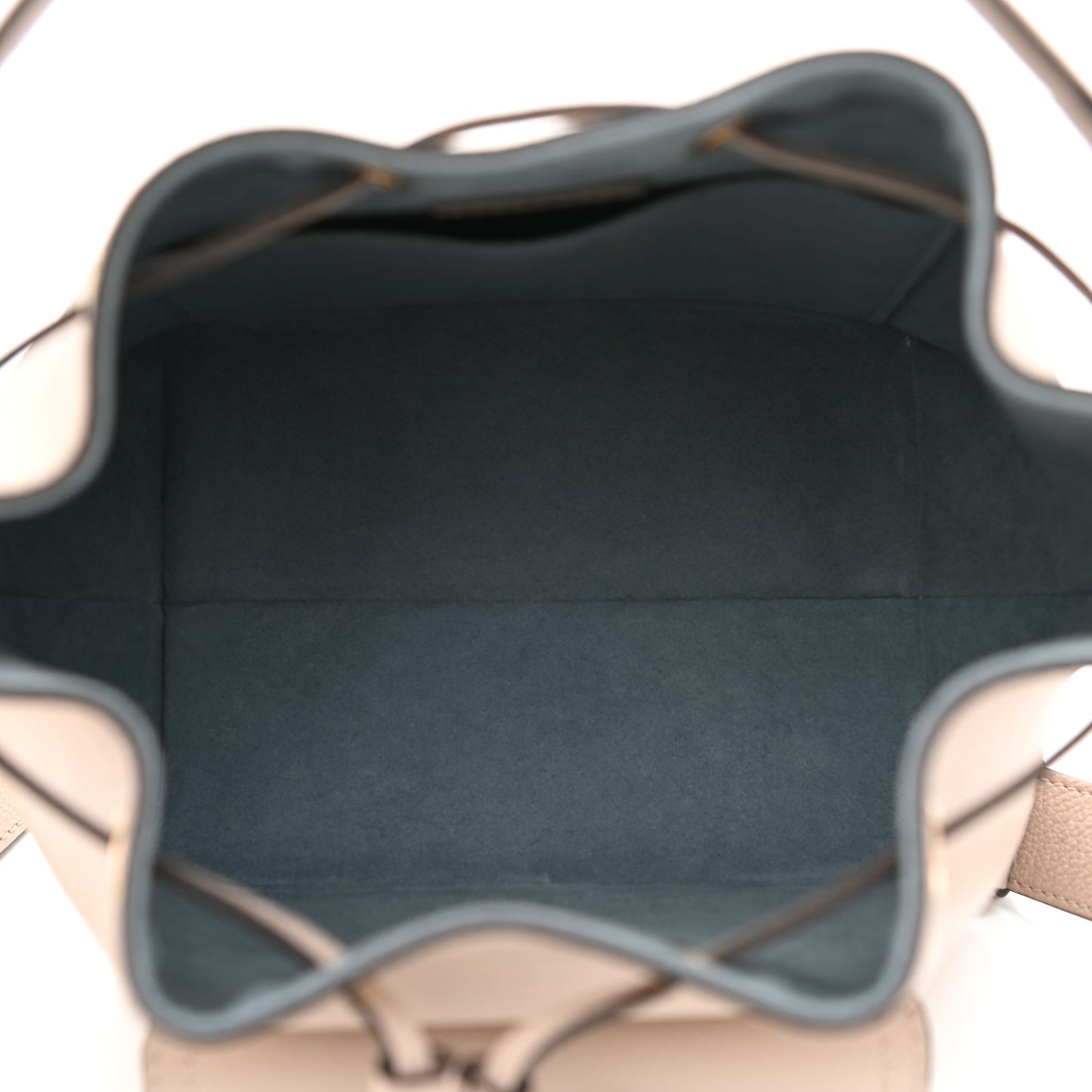 Calfskin Lockme Bucket MM Greige