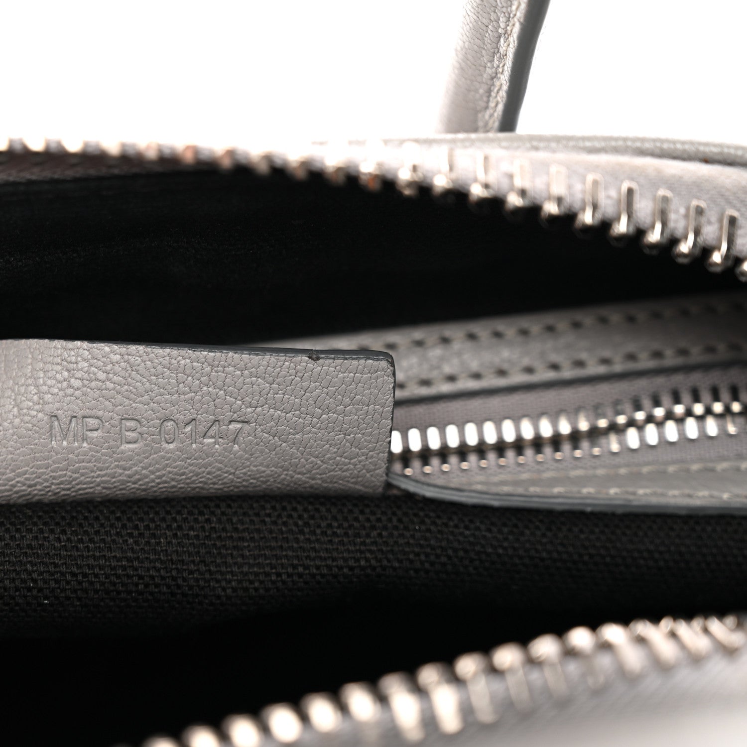 Givenchy Sugar Goatskin Mini Antigona Pearl Grey 7 of 16