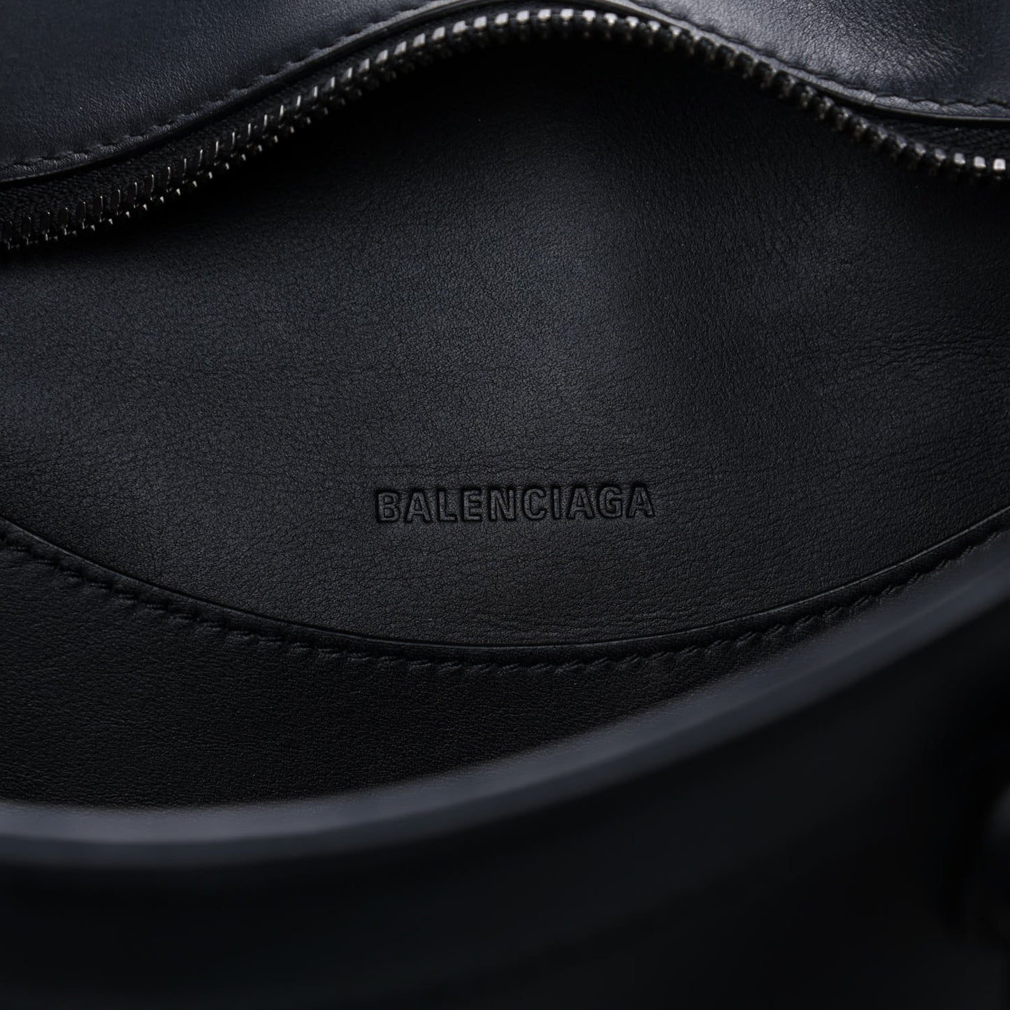 Smooth Calfskin Neo Classic Black Hardware S City Black