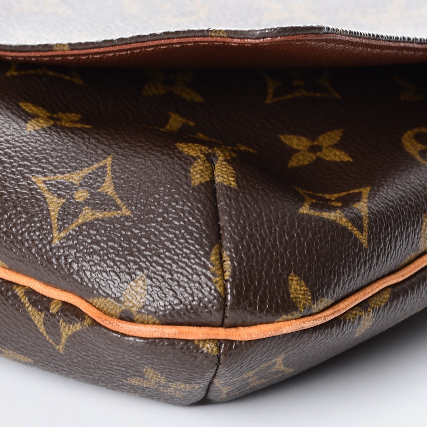 Louis Vuitton Monogram Musette Tango 9 of 9