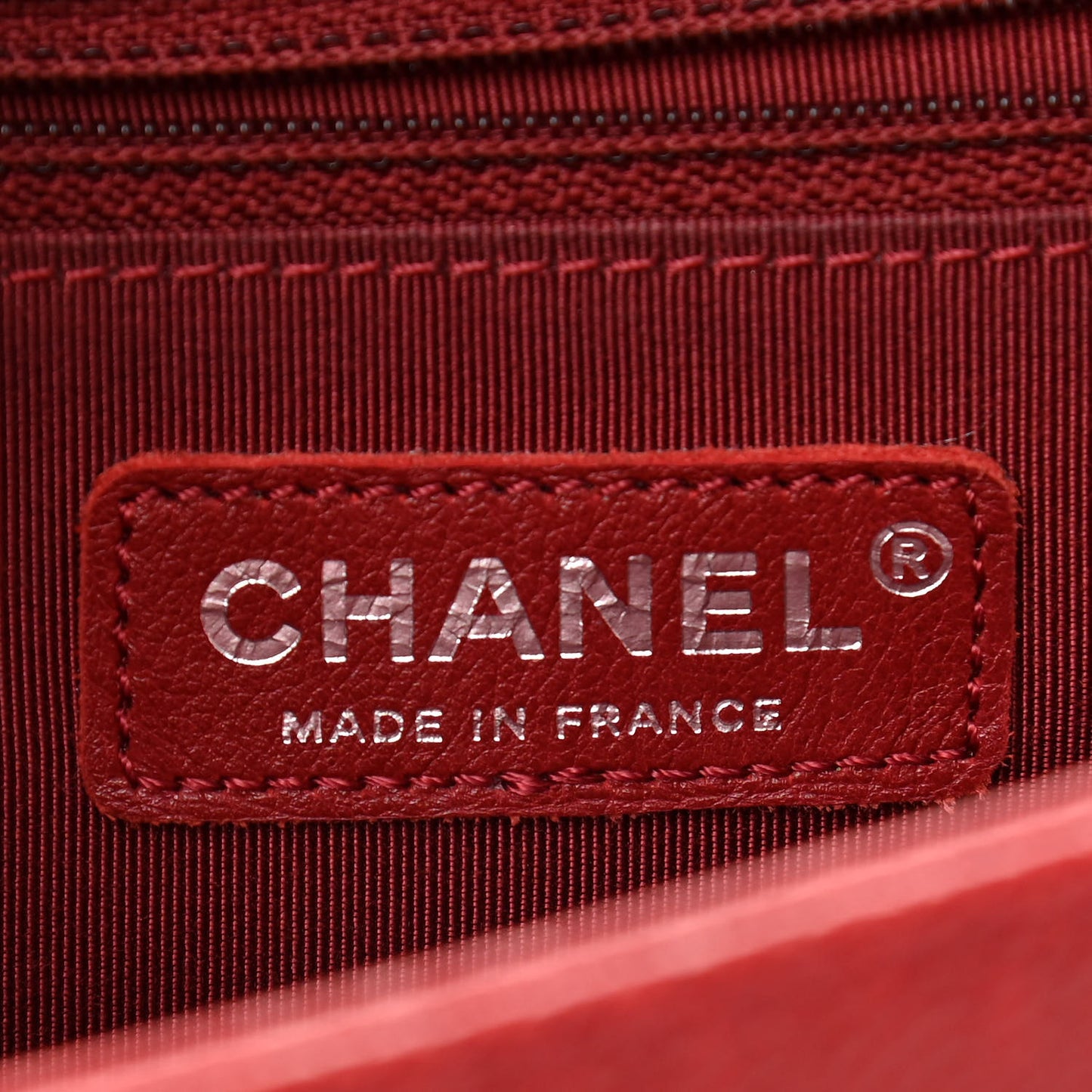 Caviar Quilted New Medium Boy Flap Dark Red