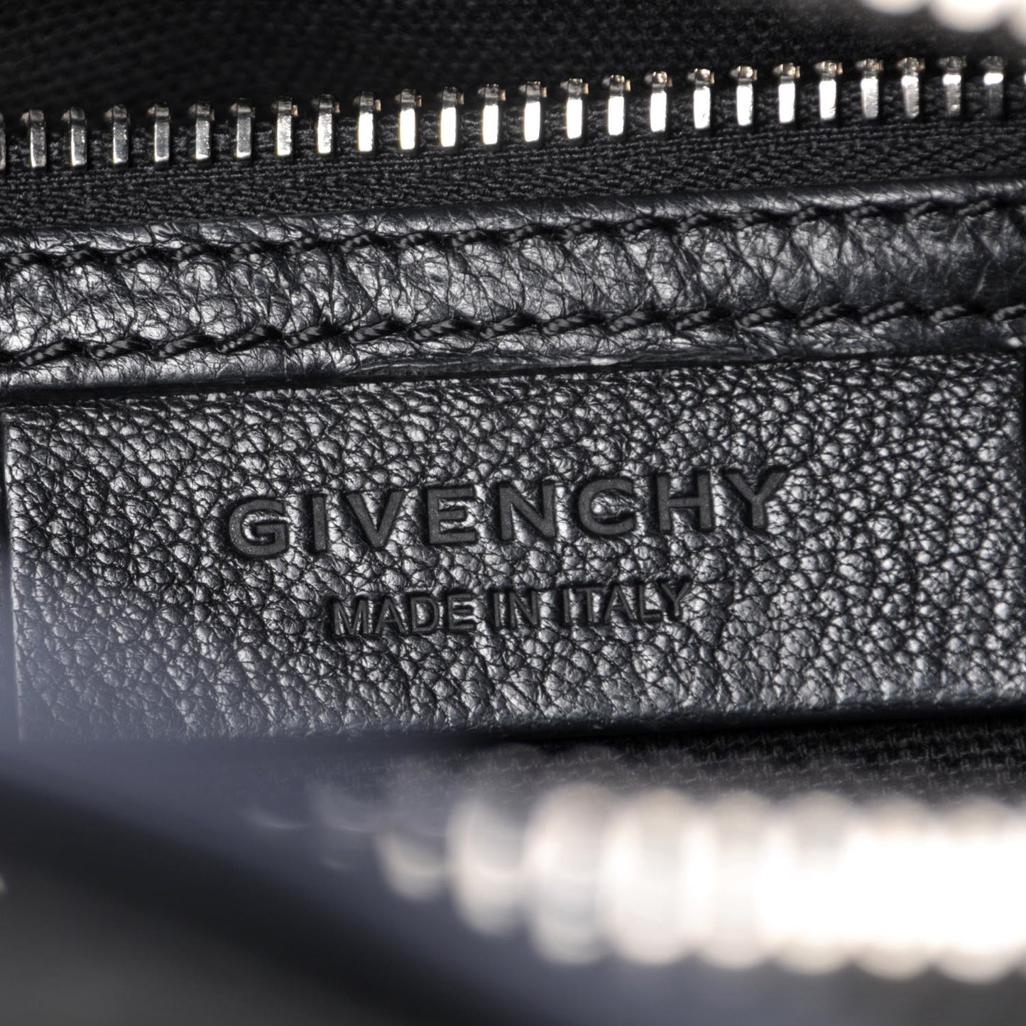 Sugar Goatskin Small Antigona Black
