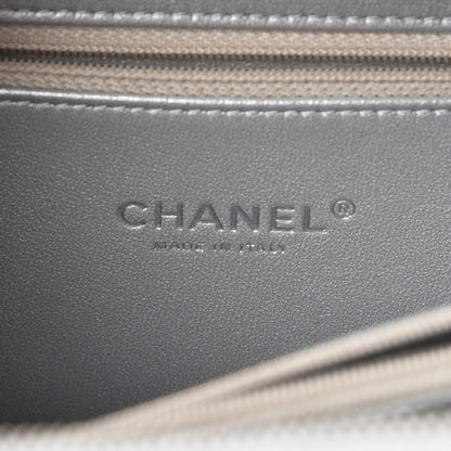 Chanel Metallic Caviar Quilted Medium CC Filigree Vanity Case Silver 6 of 8